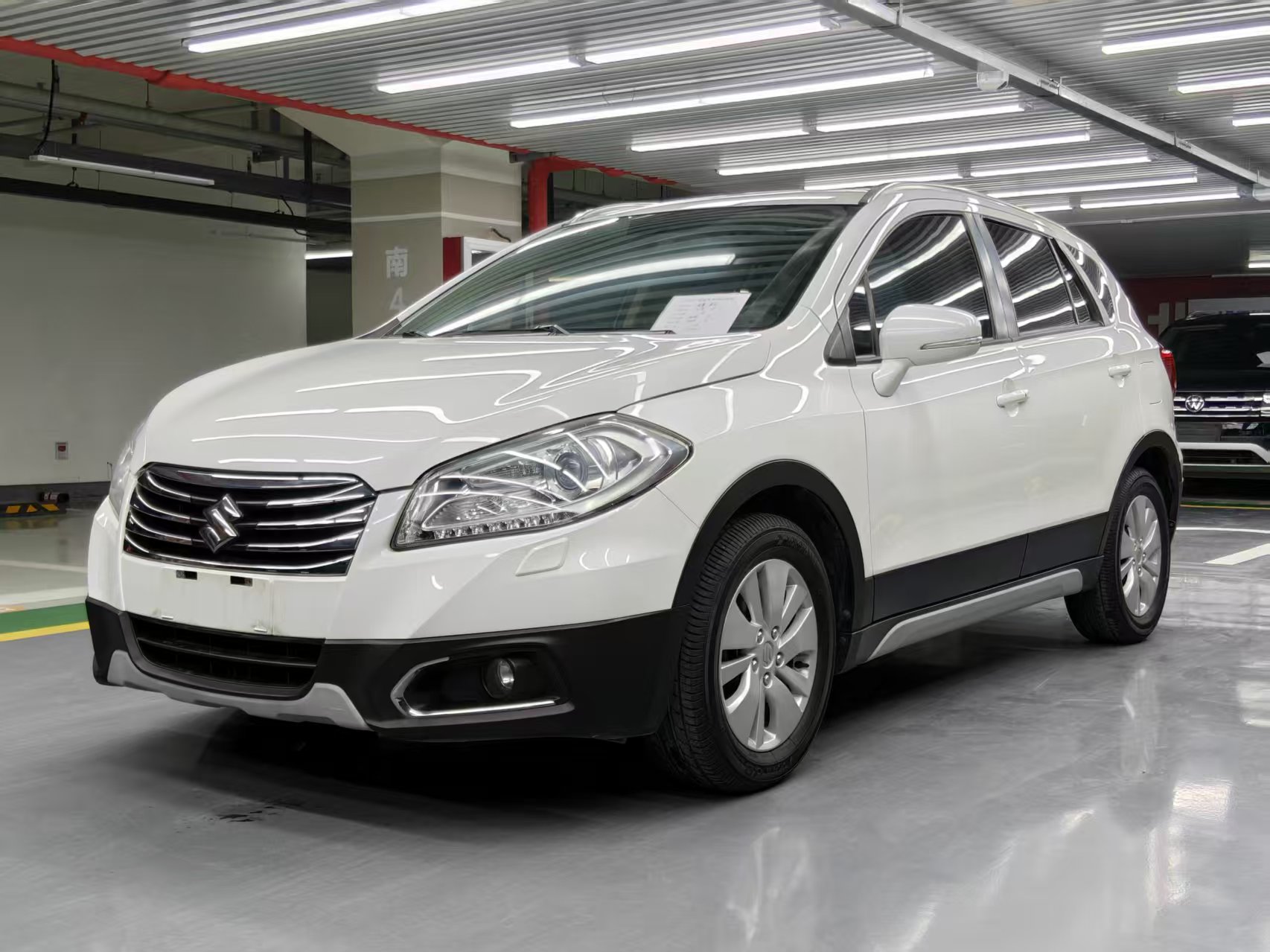 Suzuki S-Cross 2015 صورة سيارة 