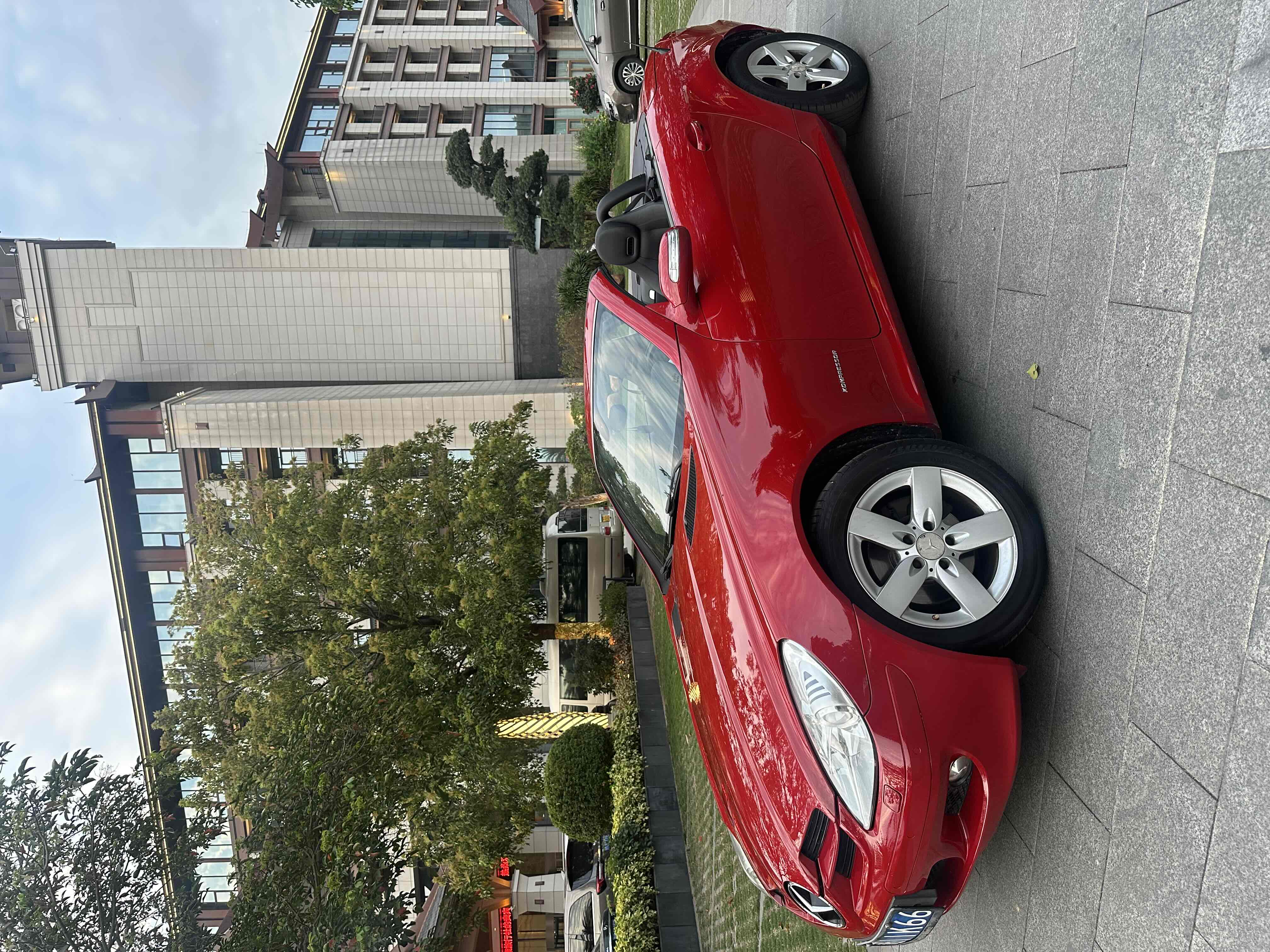 Mercedes-Benz CLK Class 2008 car image 