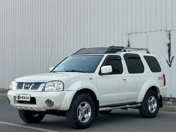 Nissan Paladin 2014 汽车图片 