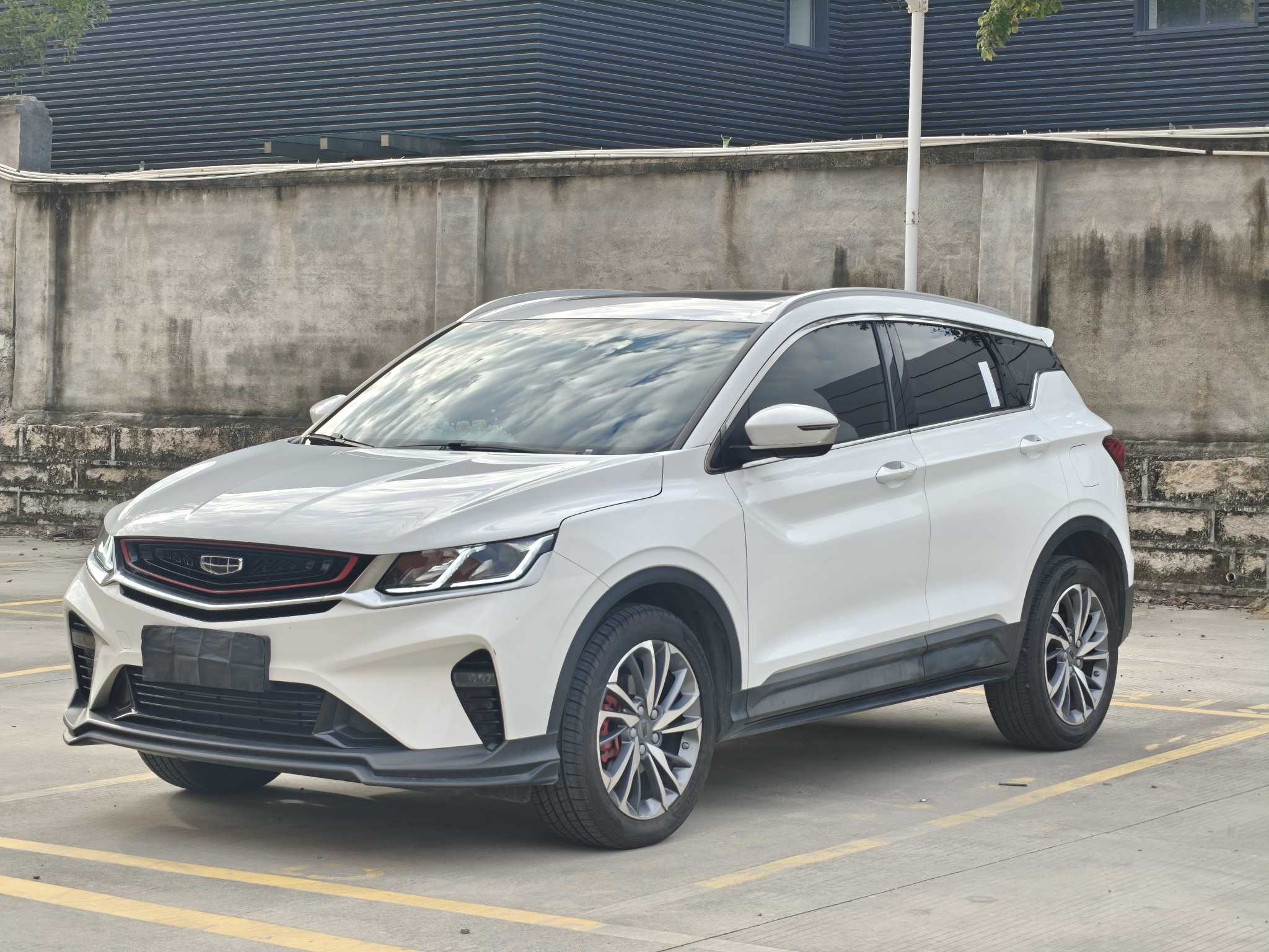 GEELY Coolray 2022 GEELY Coolray 2022 car image