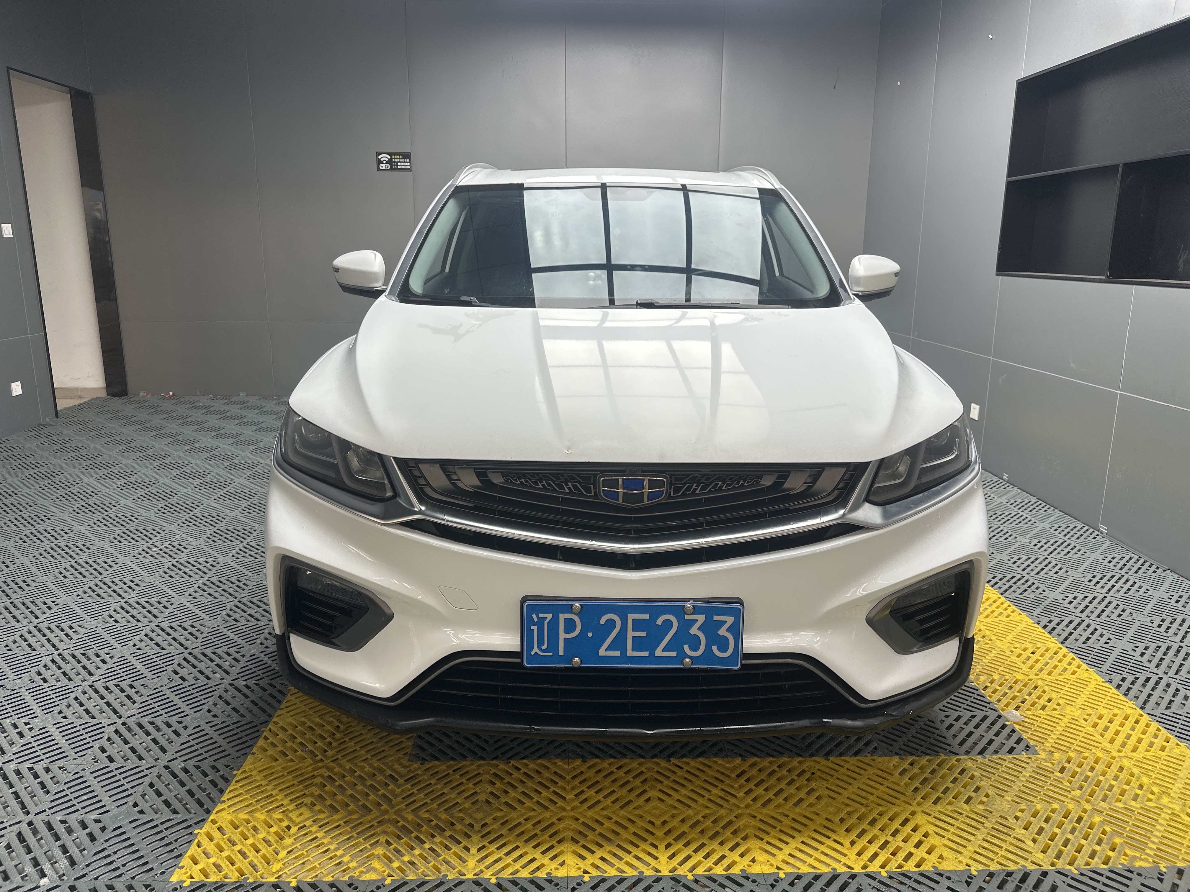 GEELY Coolray 2019 GEELY Coolray 2019 car image
