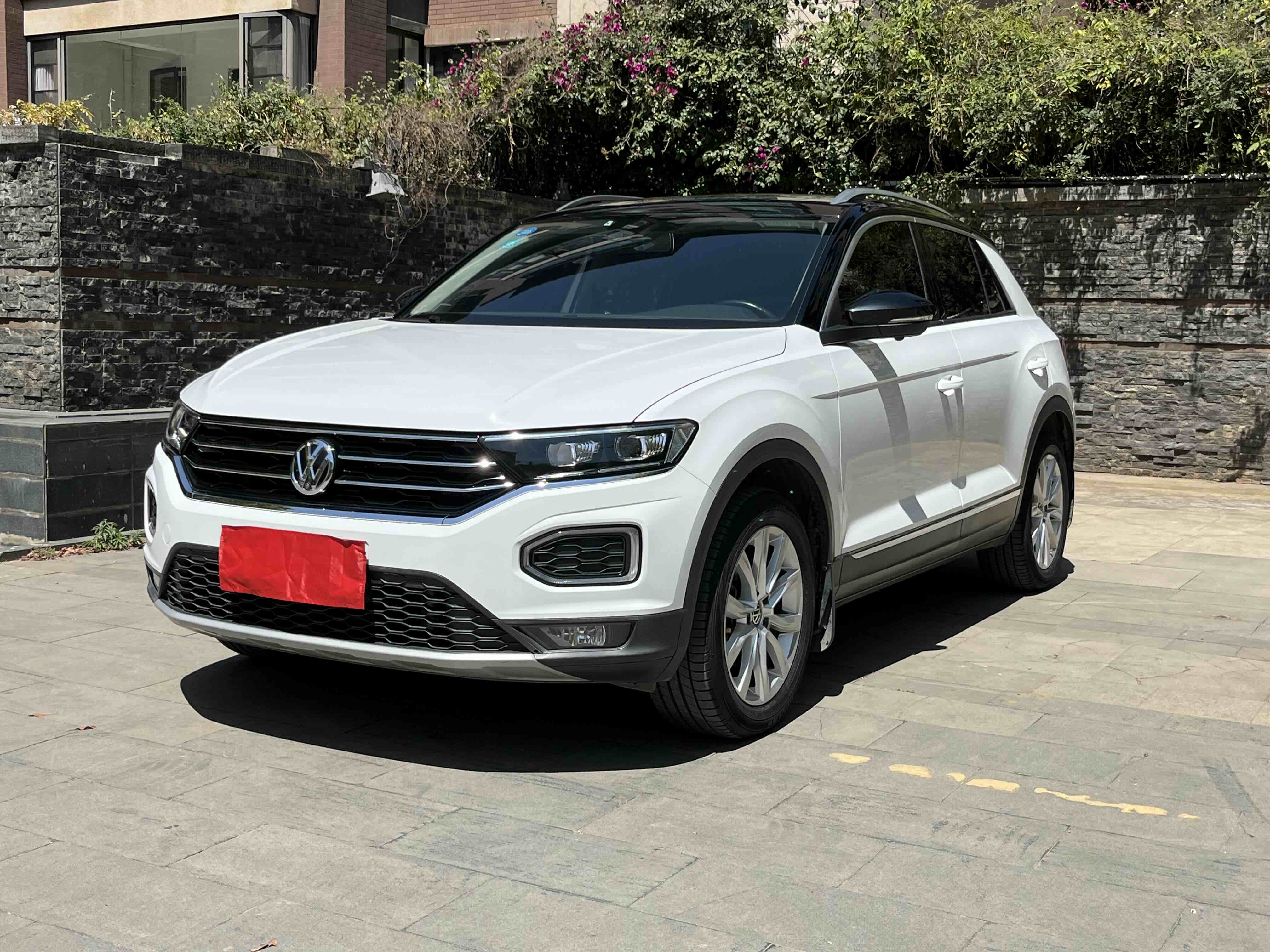T-Roc 2018 car image 