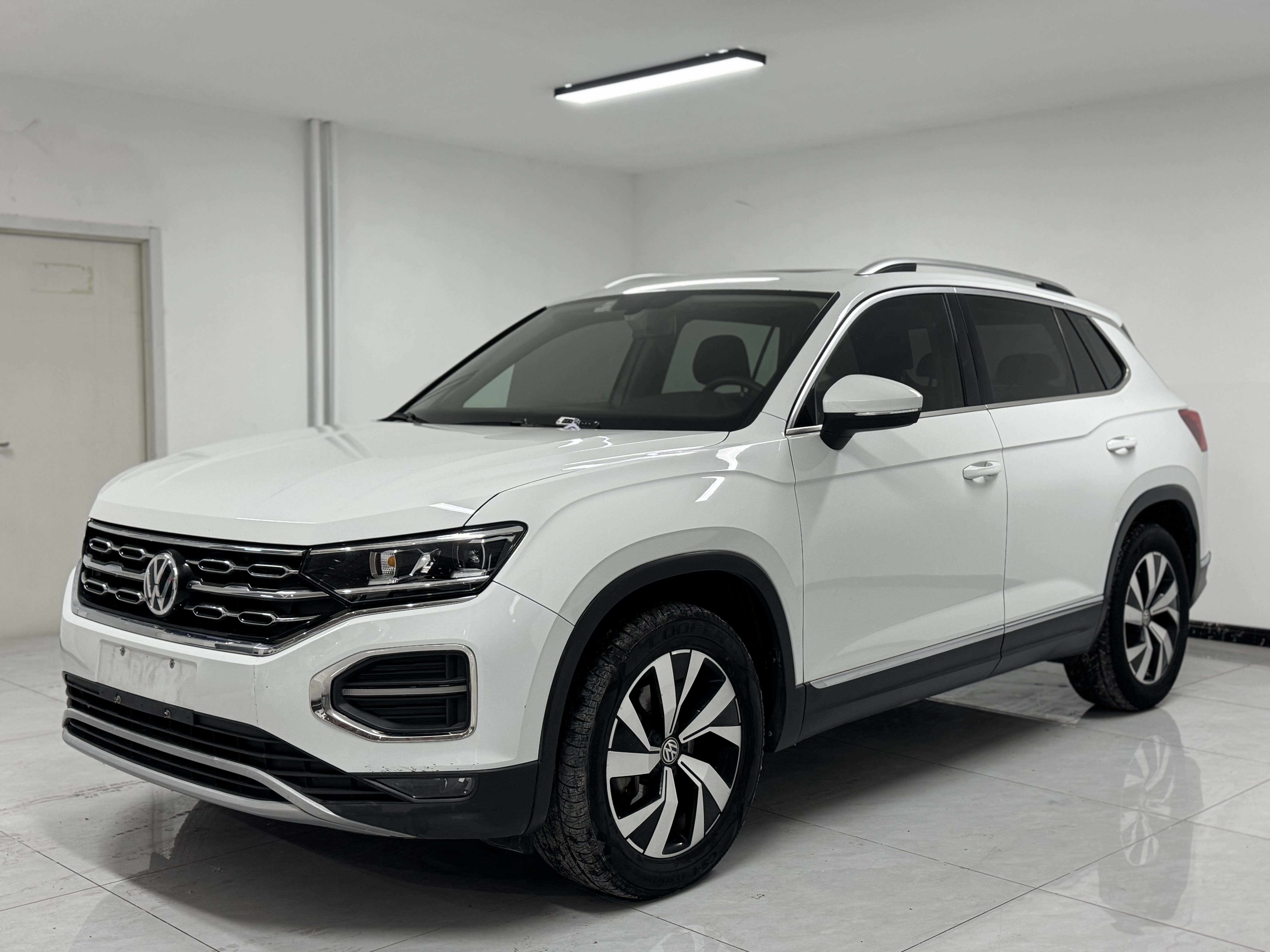 Volkswagen Tayron 2020 immagine di auto 