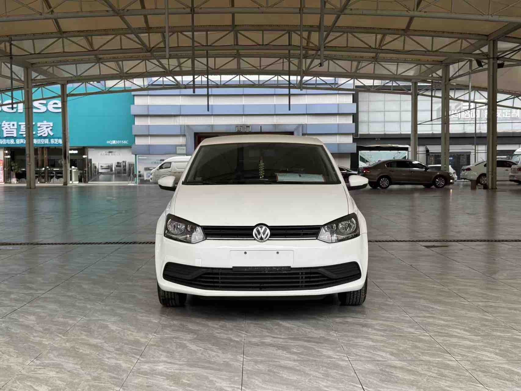 Volkswagen 2018 car image 