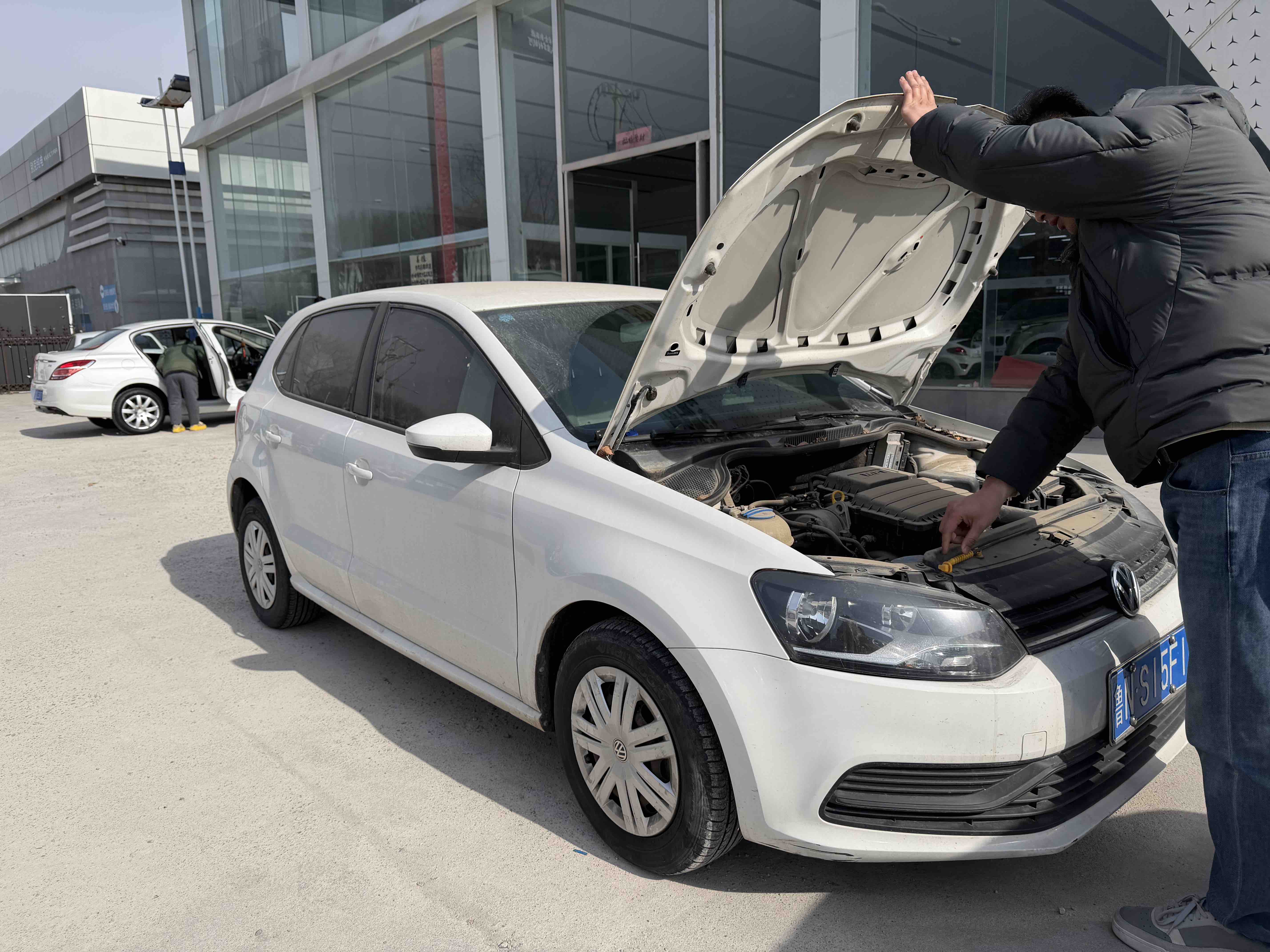 Volkswagen 2019 car image 