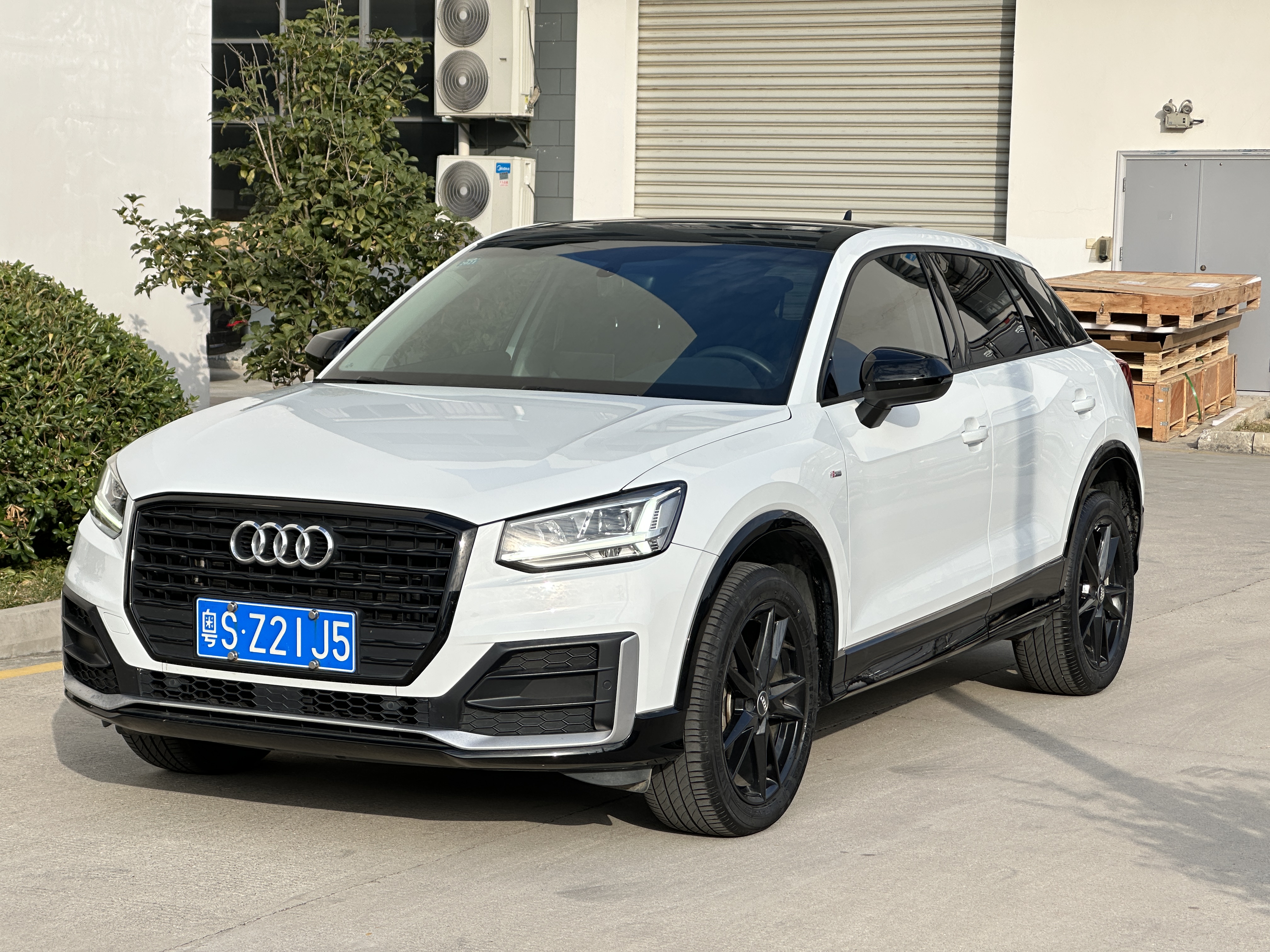 Q2L 2019 car image 