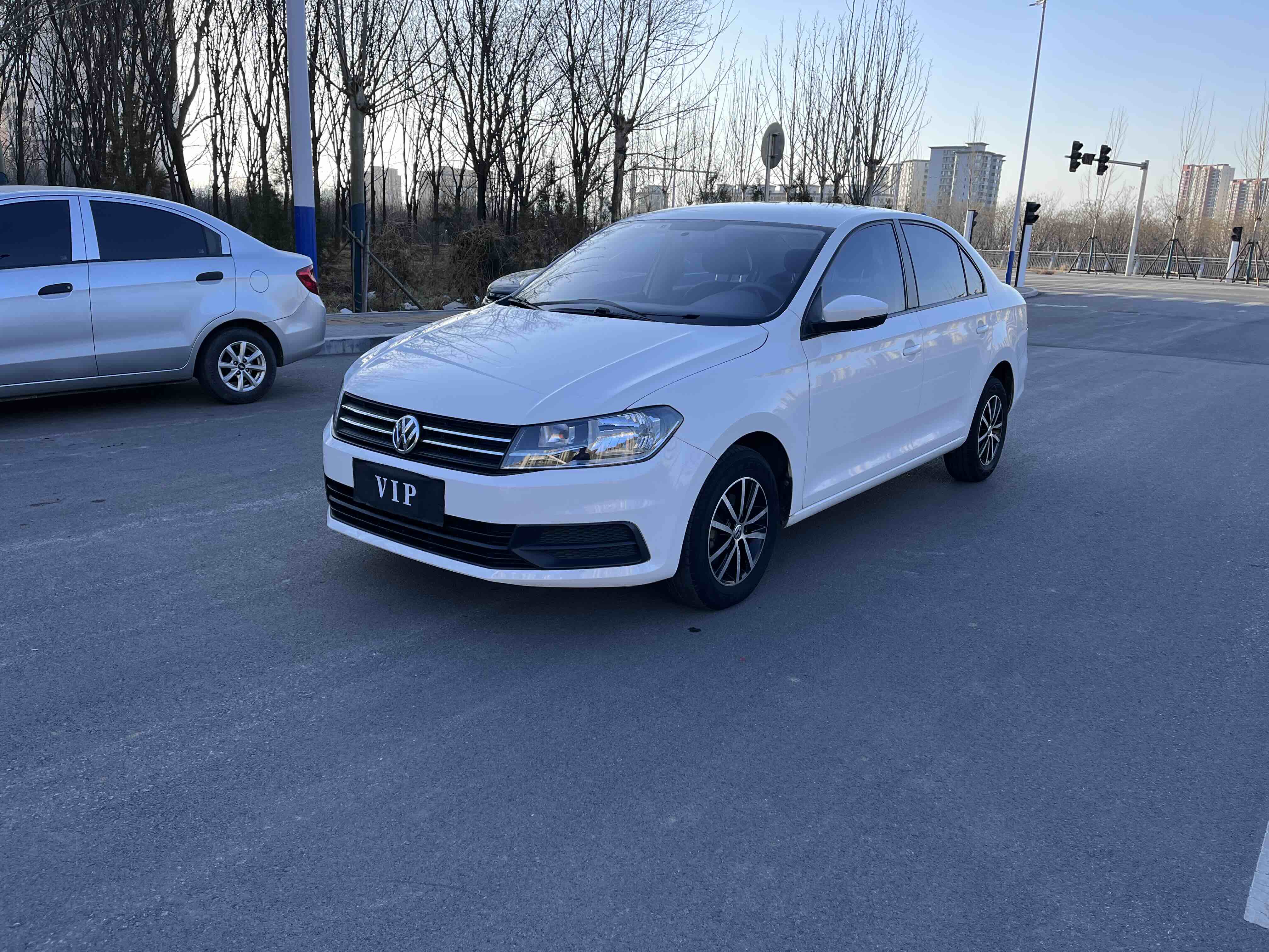 Santana 2019 car image 