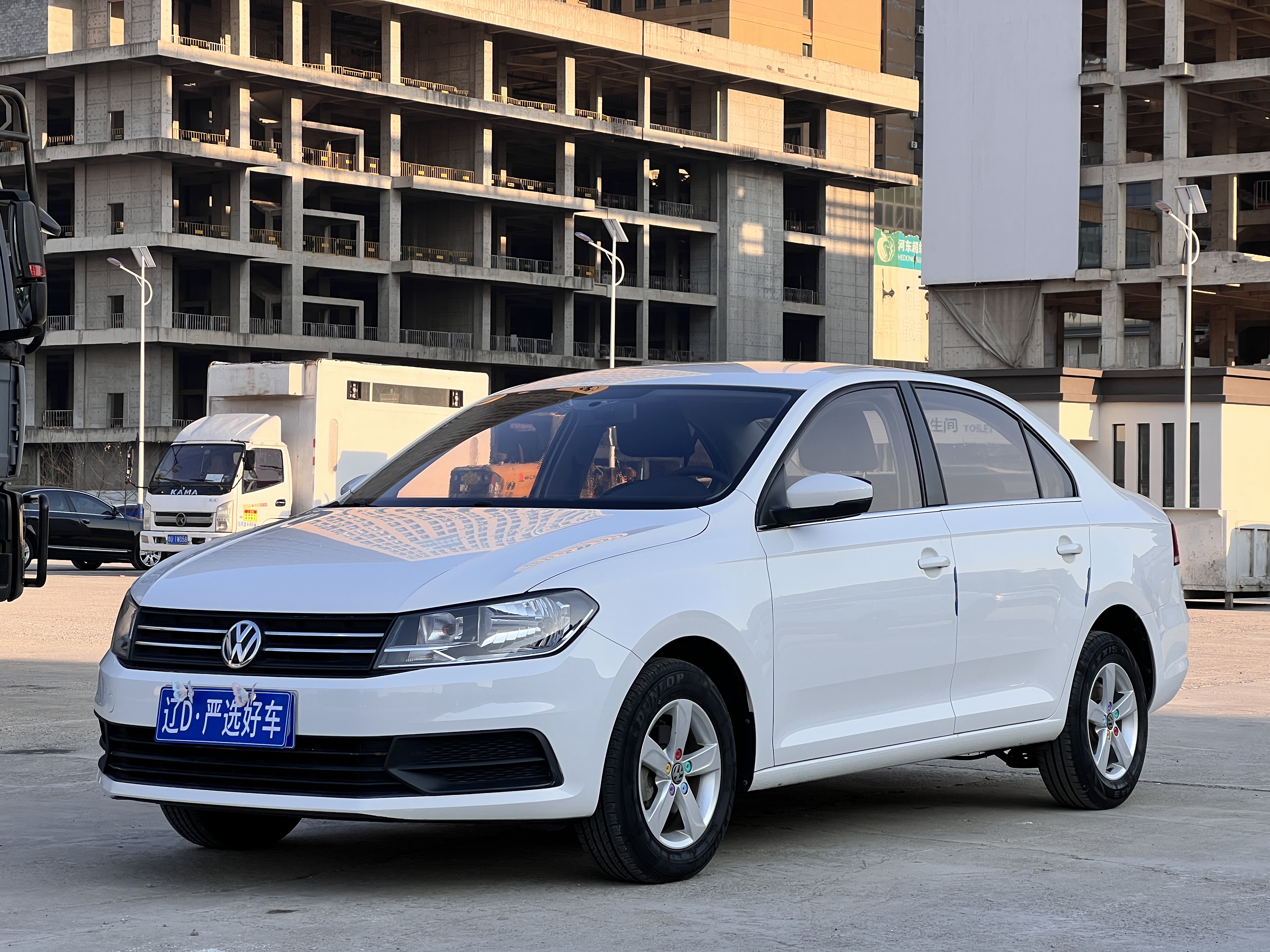 Santana 2019 car image 