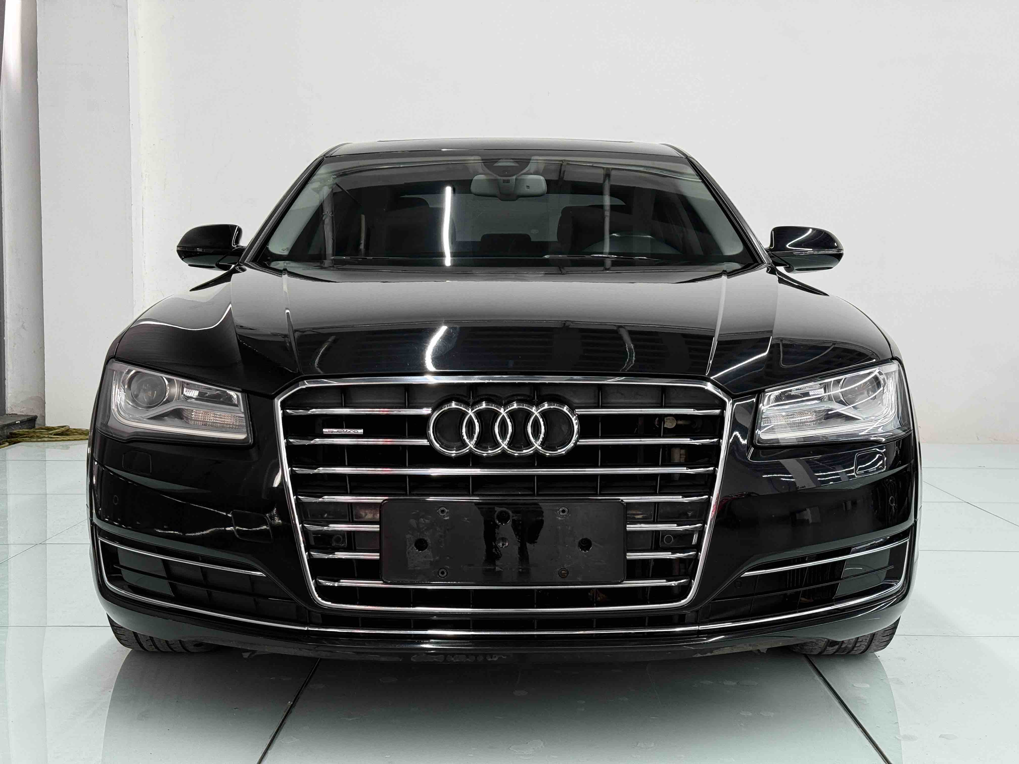 Audi A8 2015 car image 