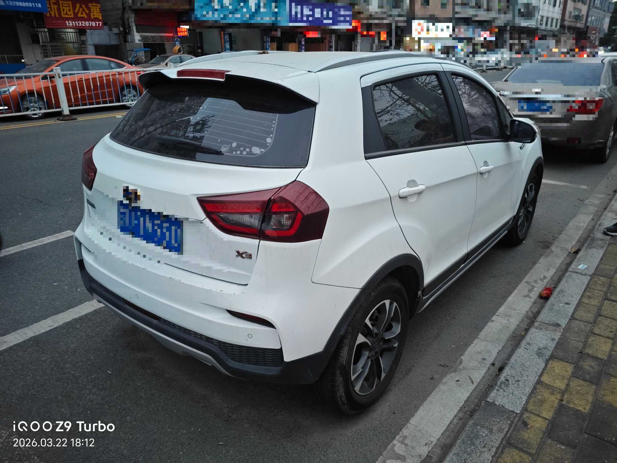 2019 immagine di auto 