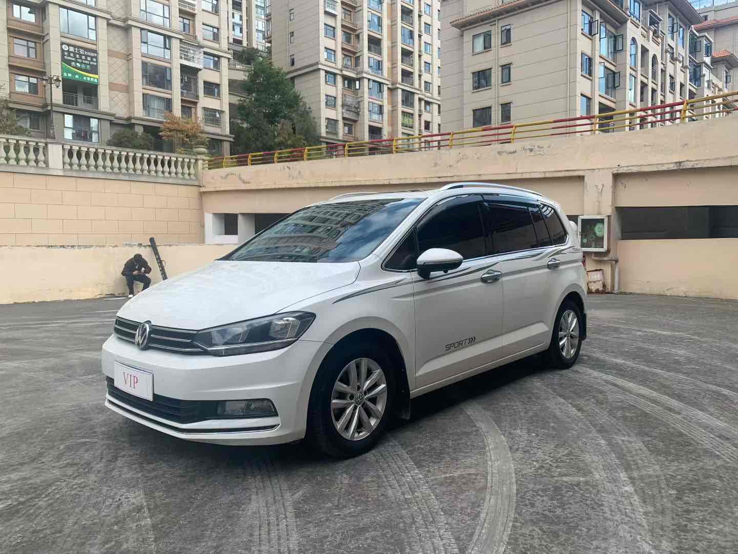 Volkswagen Touran 2019 immagine di auto 