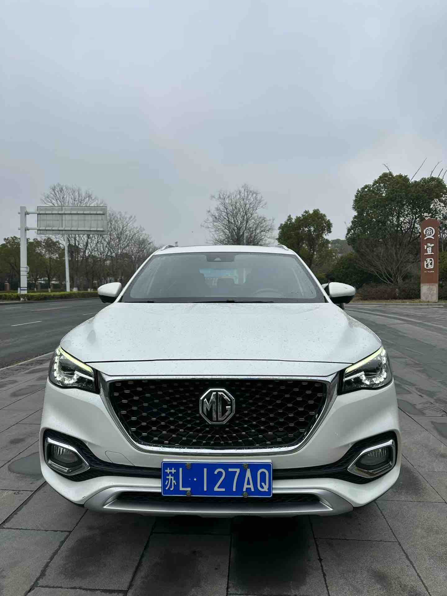 MG HS 2019 immagine di auto 