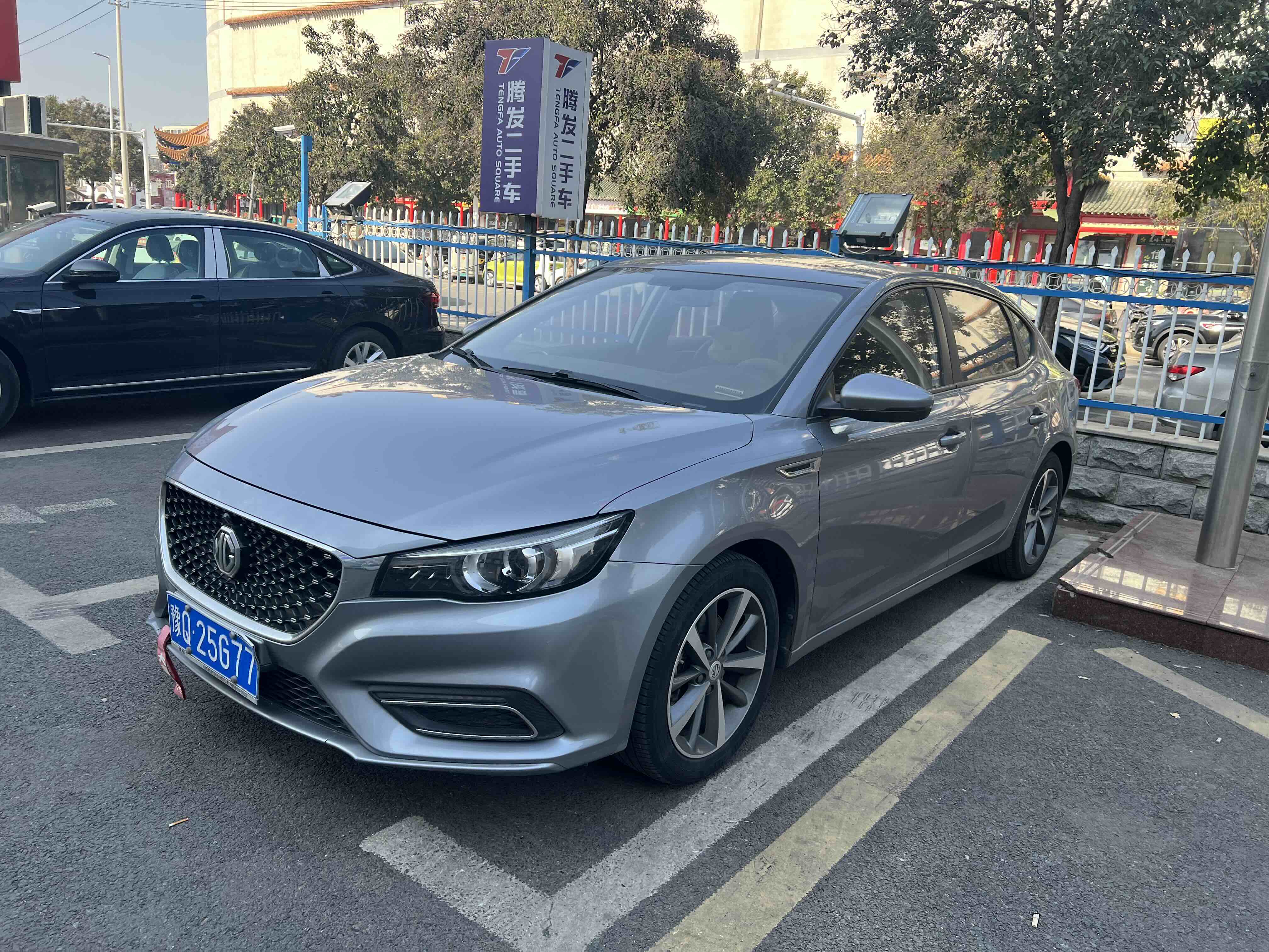 6 2020 6 2020 immagine di auto
