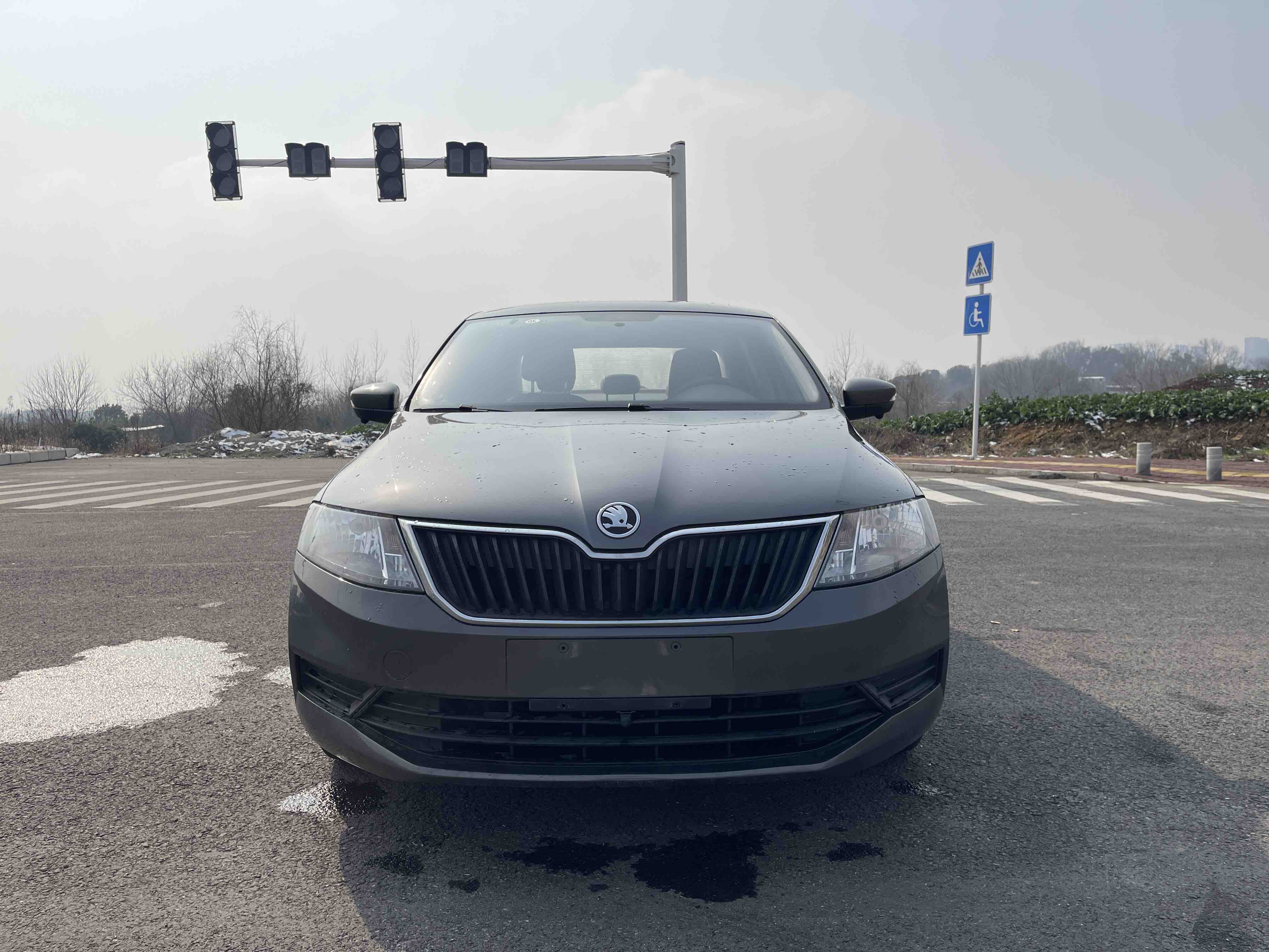 Skoda Rapid 2019 Skoda Rapid 2019 car image