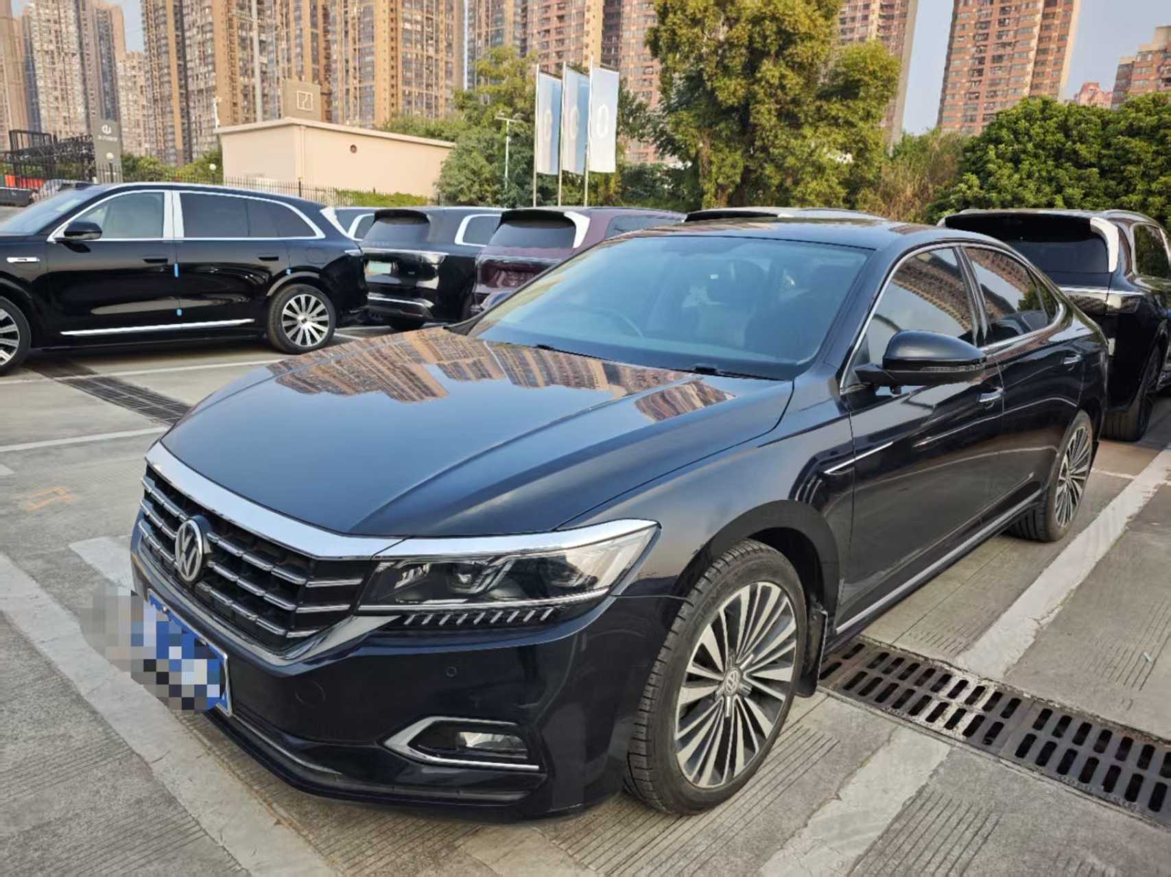 Volkswagen Passat 2019 car image 