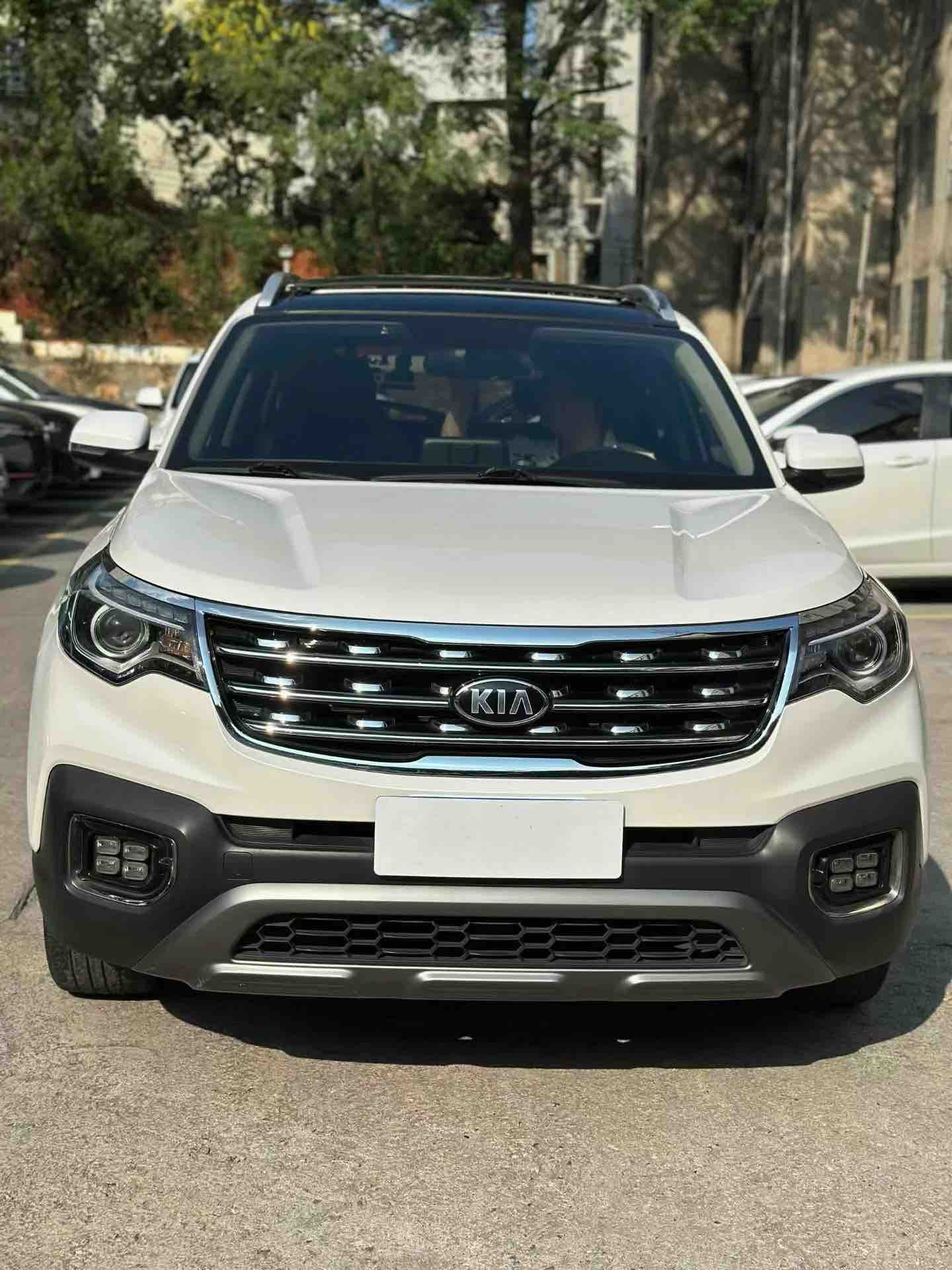 Kia Sportage R 2020 汽车图片 