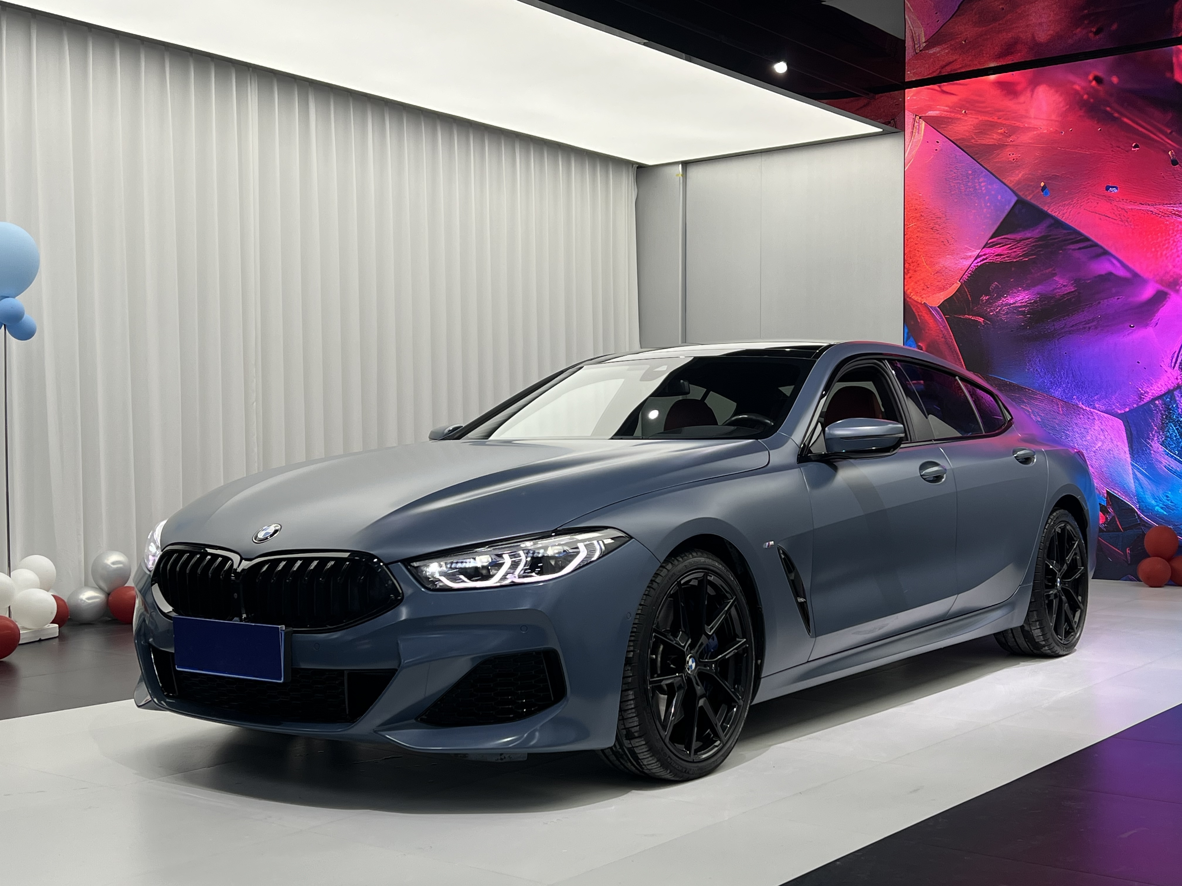 BMW 8 Series 2019 car image 