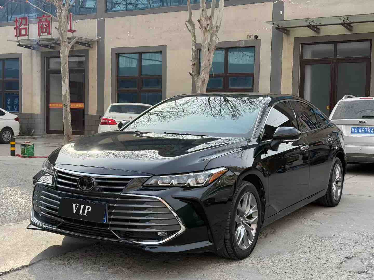 Toyota Avalon 2021 car image 