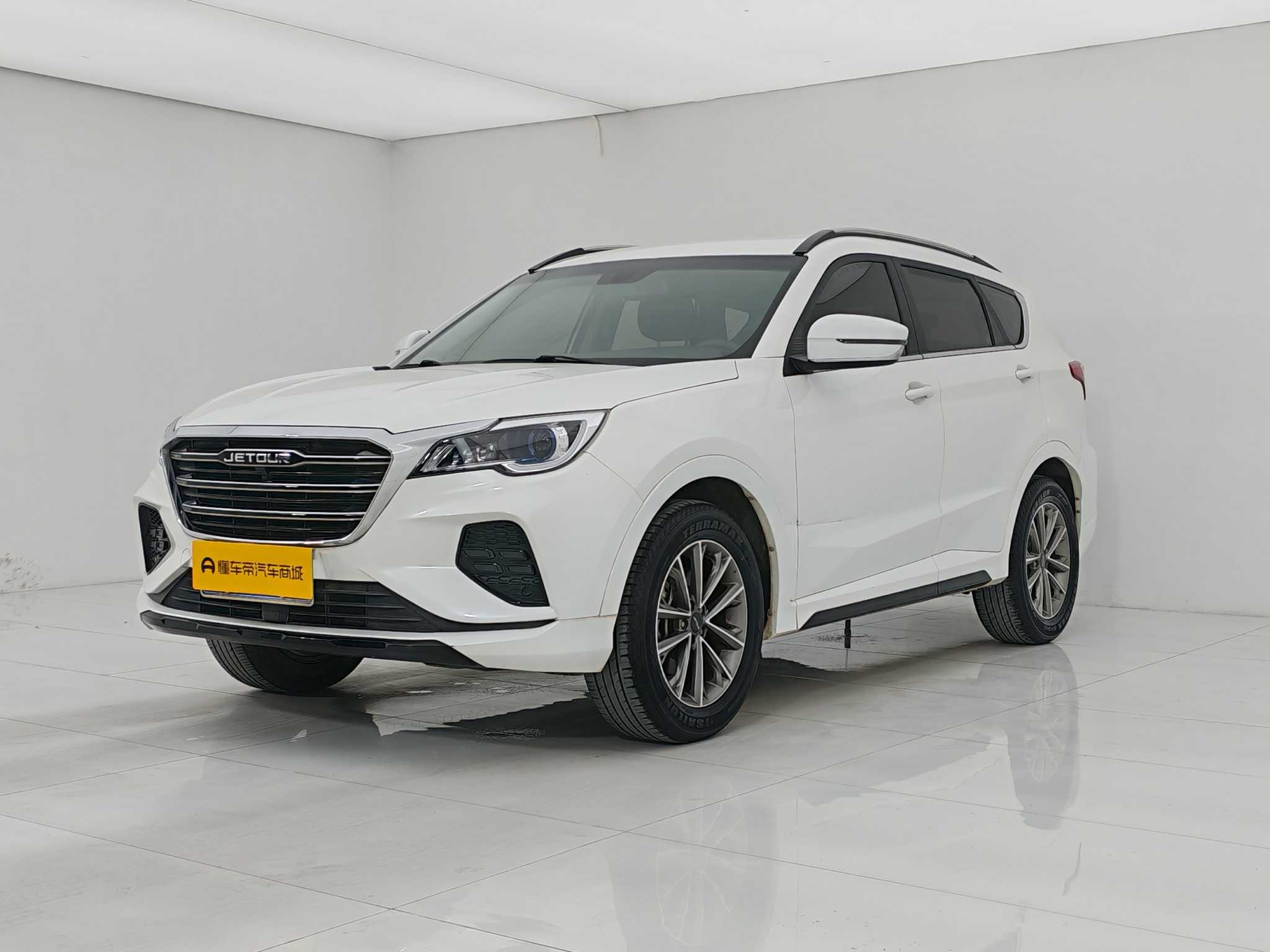 X70 2020 X70 2020 car image