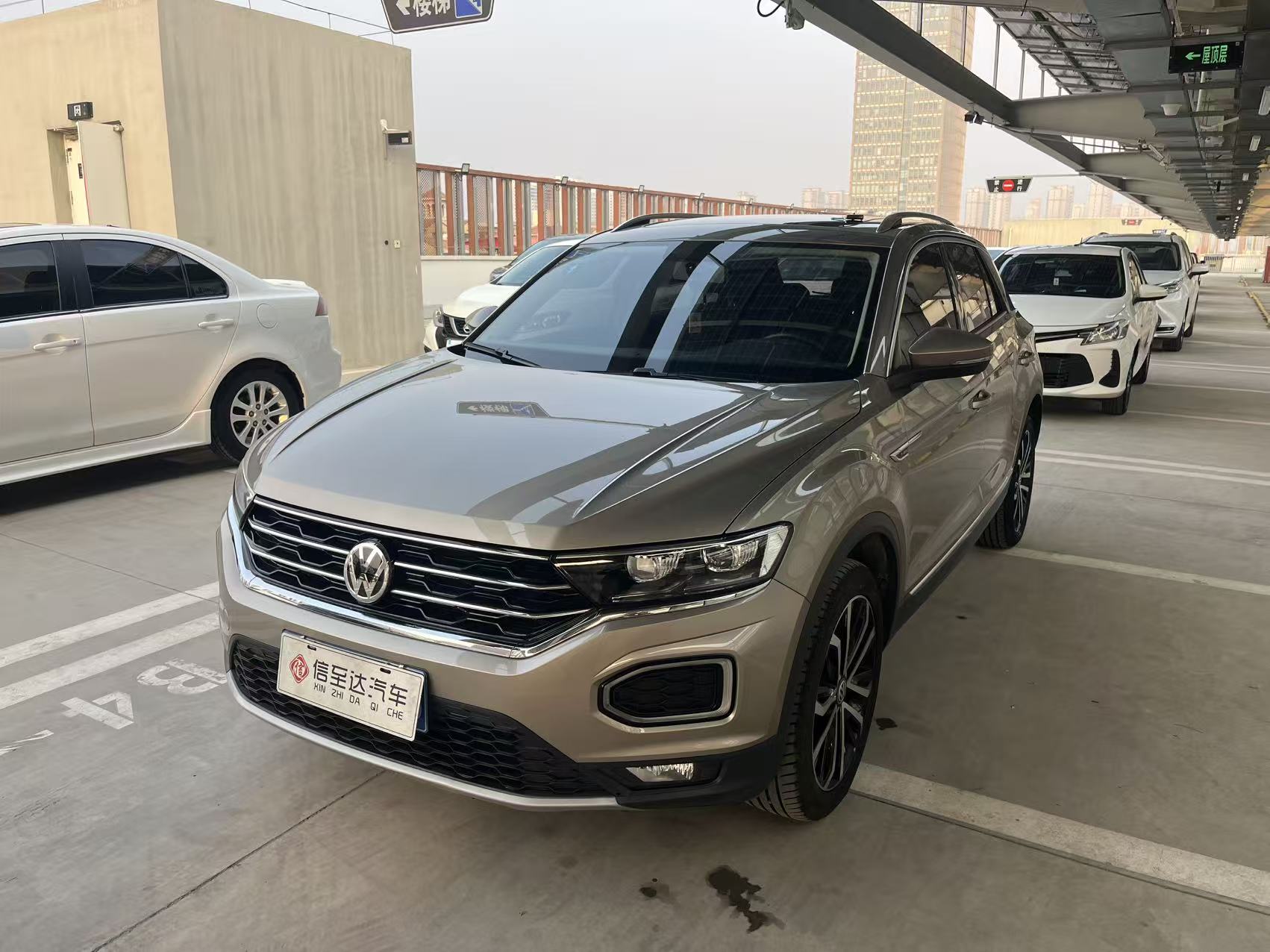 T-Roc 2020 car image 