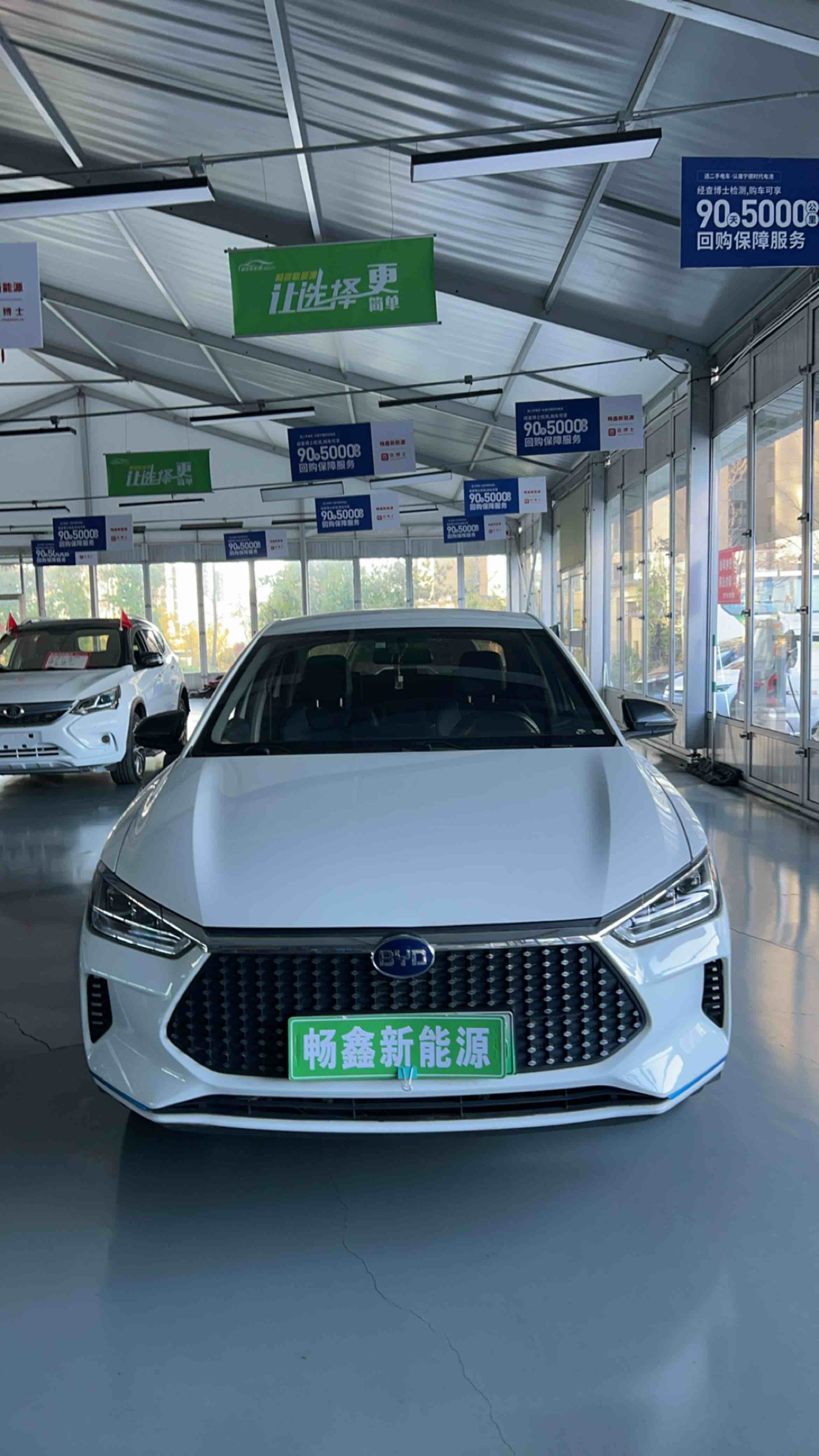 BYD e3 2020 car image 