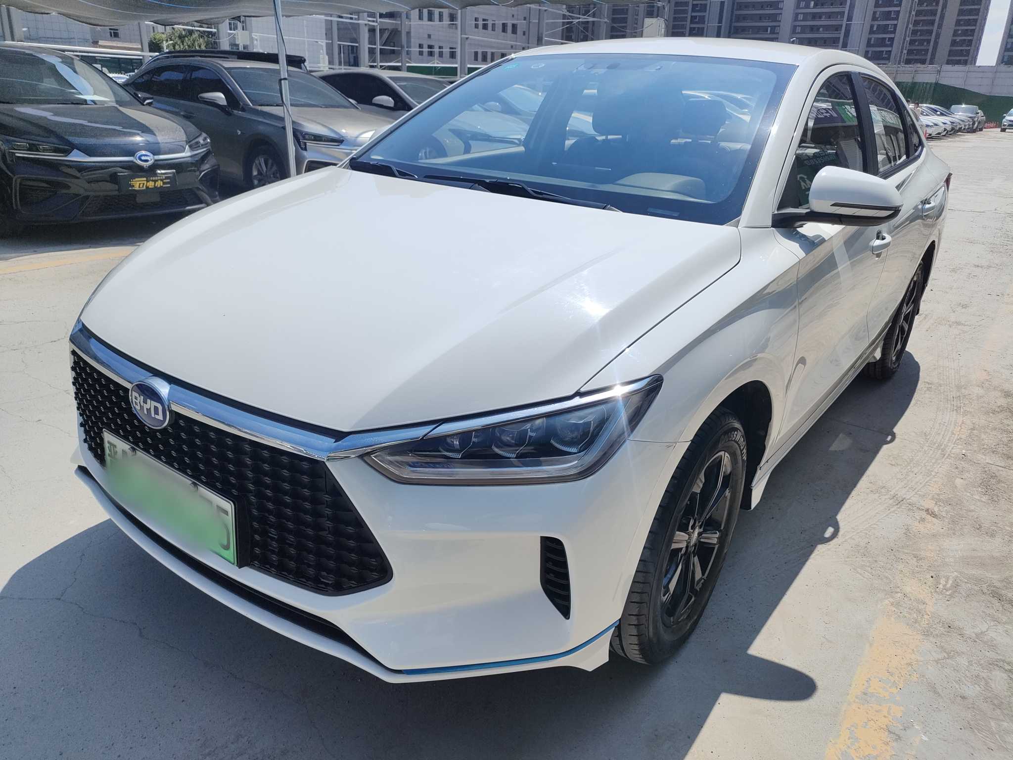 BYD e3 2020 car image 