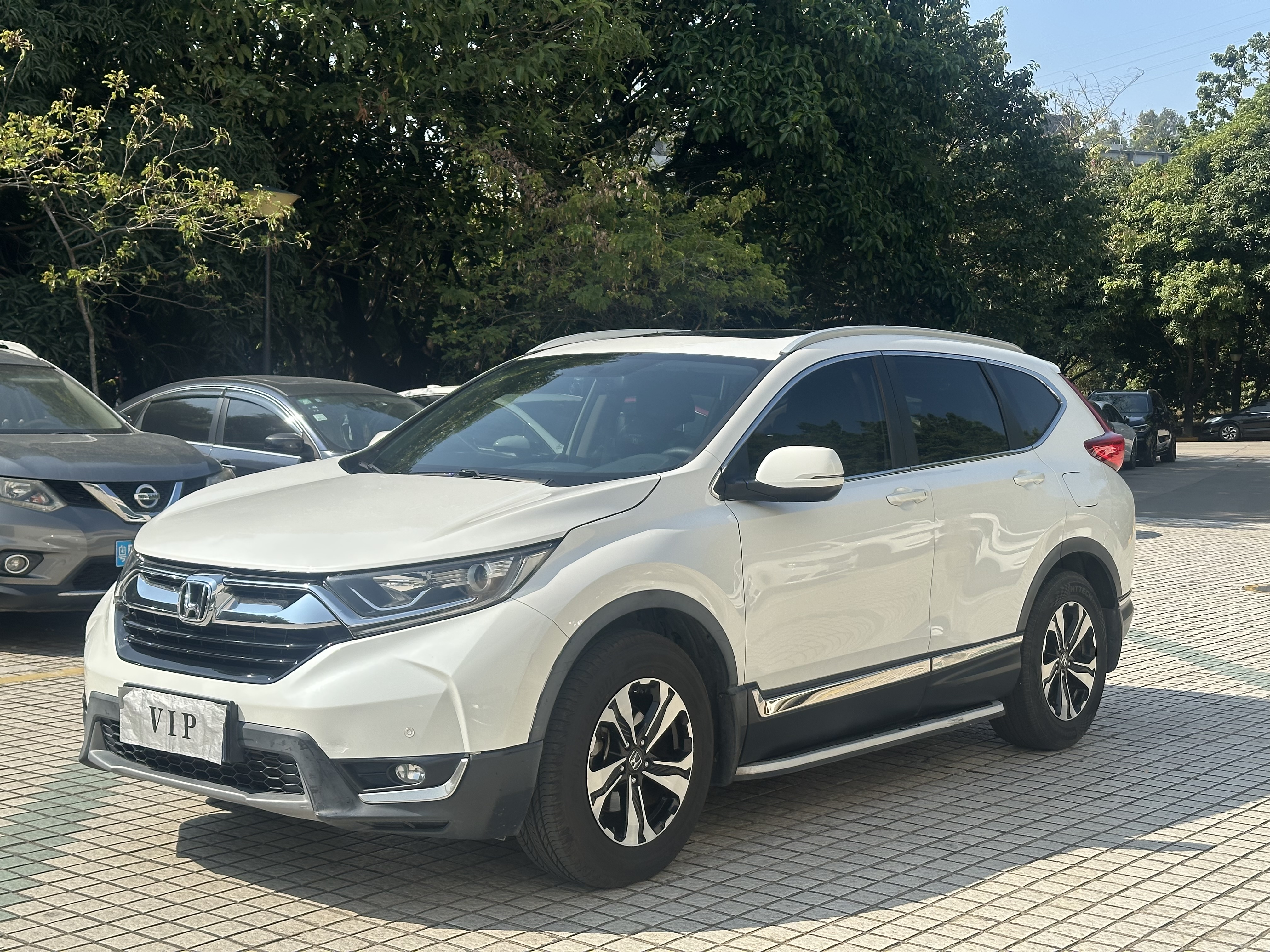 Honda CR-V 2019 car image 