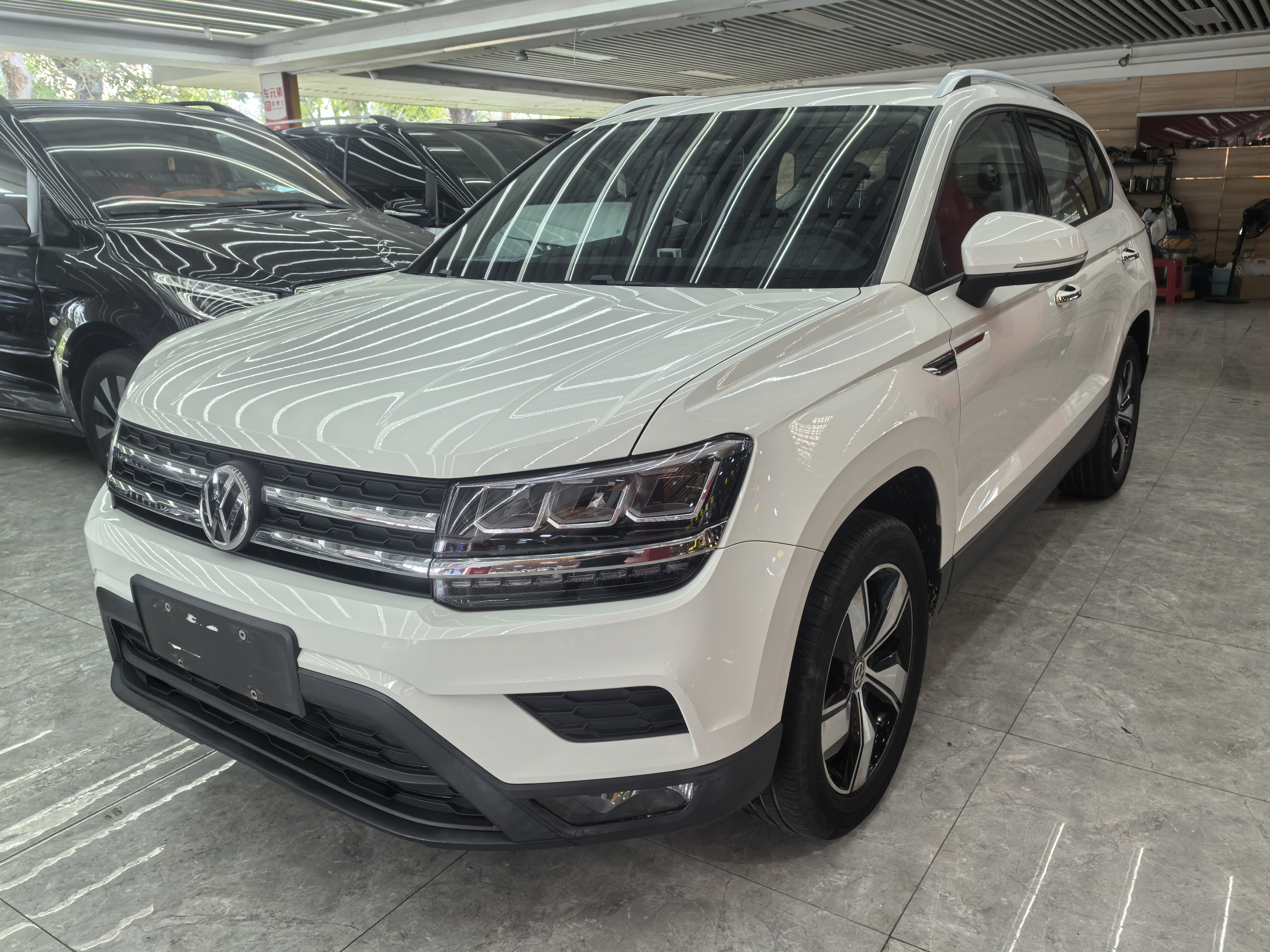 Volkswagen Tharu 2020 car image 