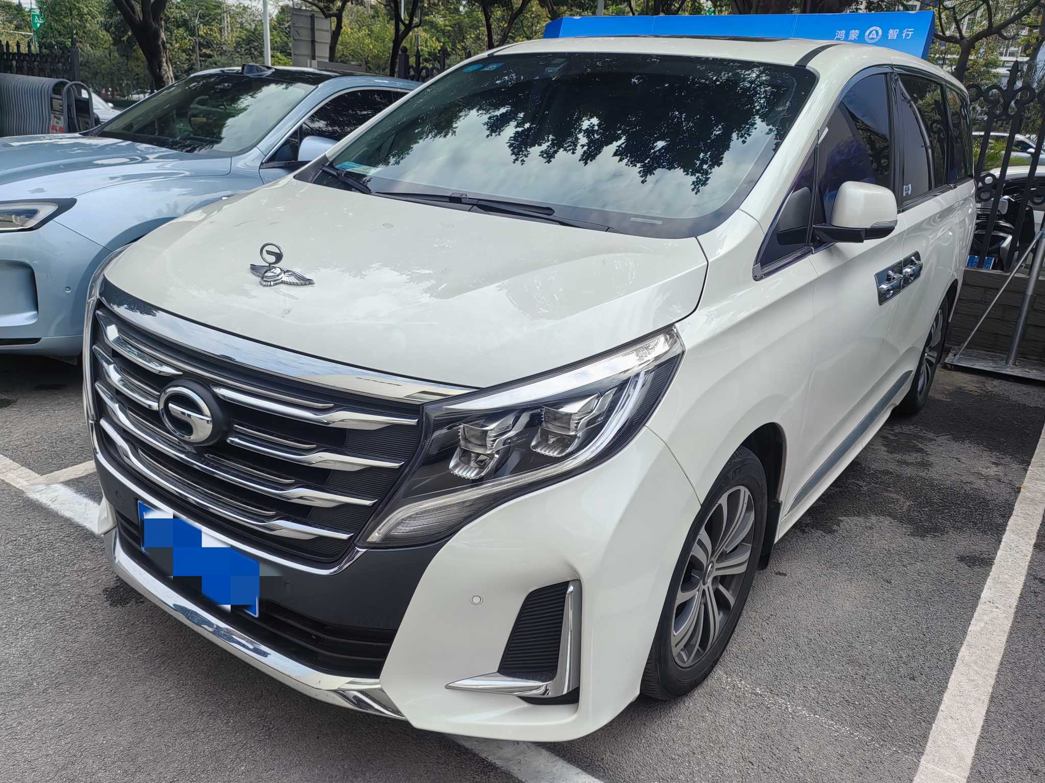 GAC Trumpchi M8 2020 GAC Trumpchi M8 2020 car image