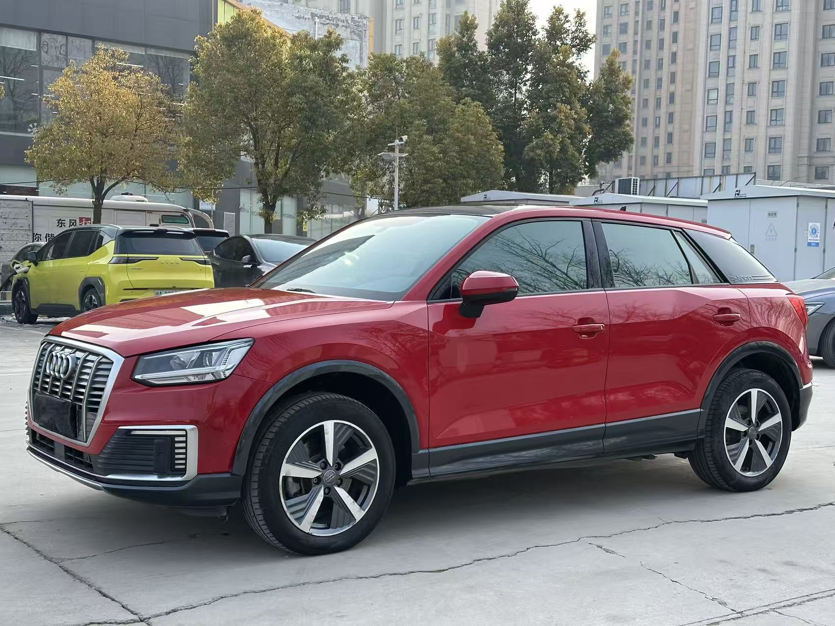 Audi Q2L e-tron 2020 car image 