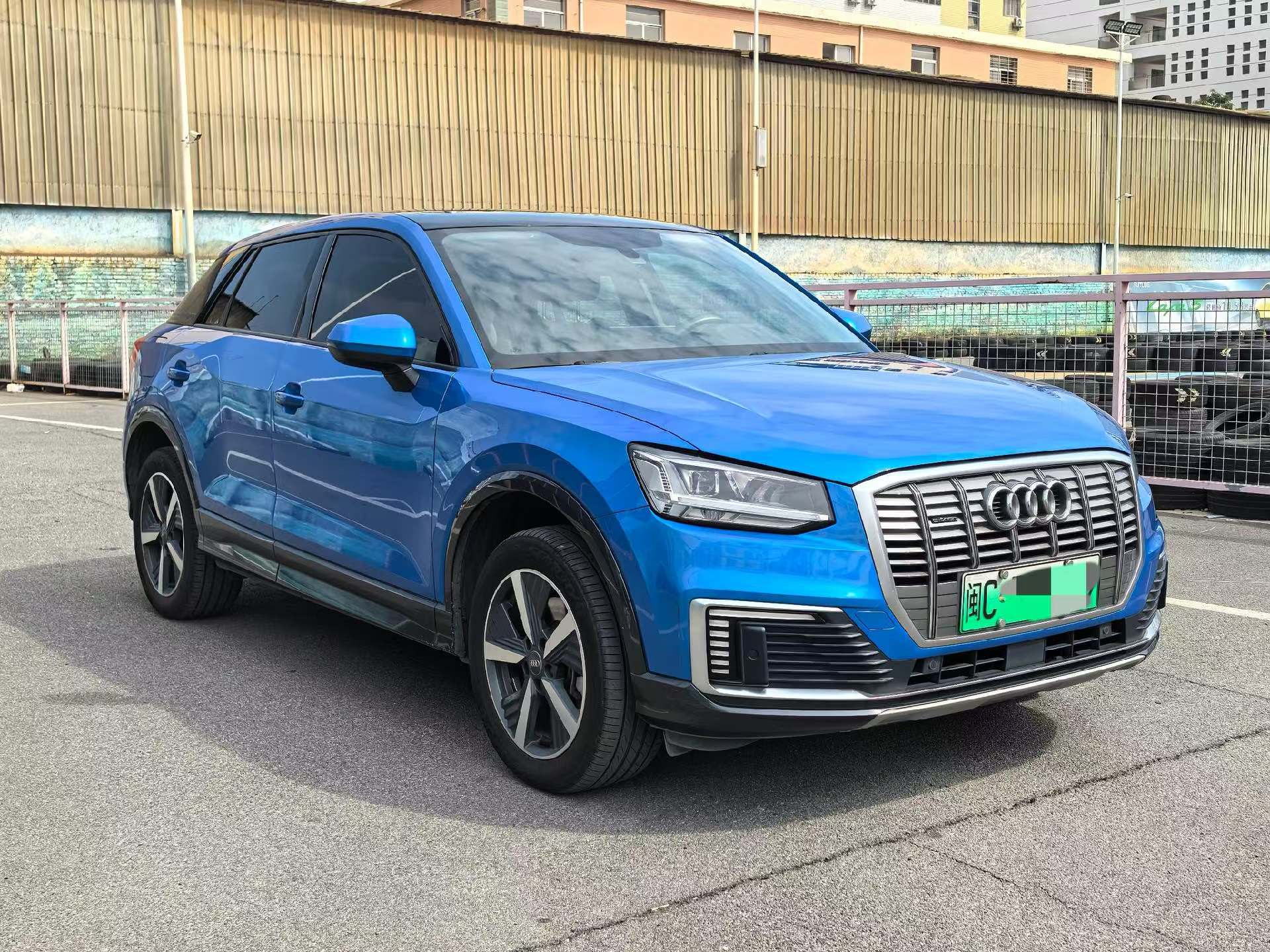 Audi Q2L e-tron 2019 汽车图片 