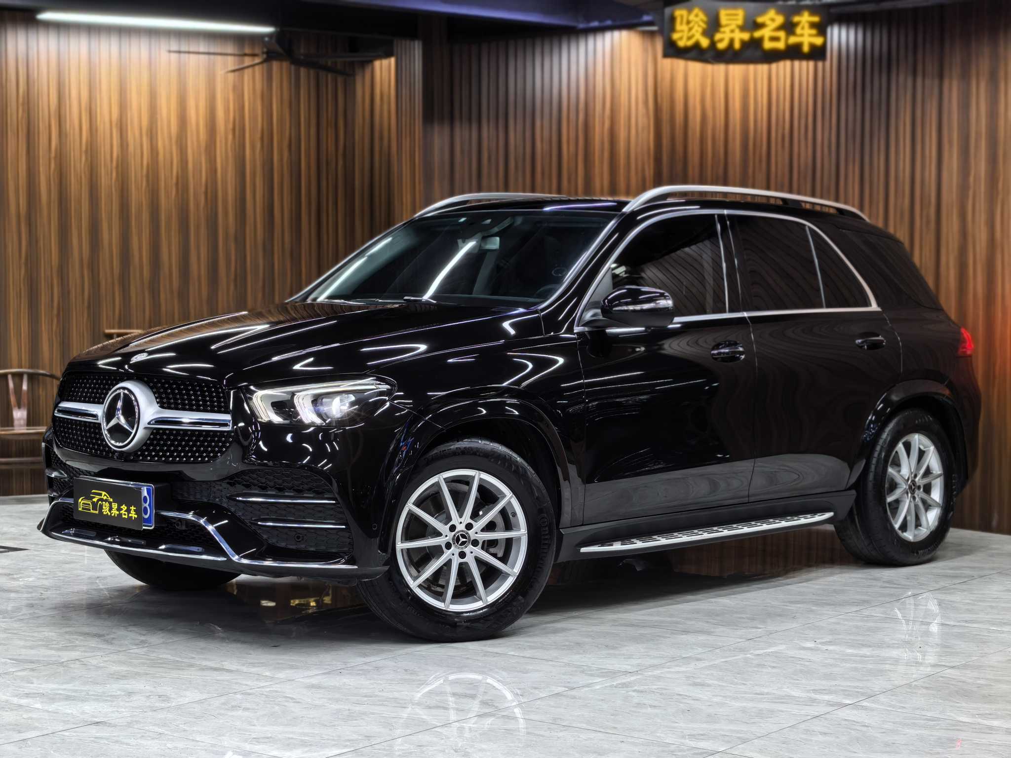 Mercedes-Benz GLE Class 2020 Mercedes-Benz GLE Class 2020 car image