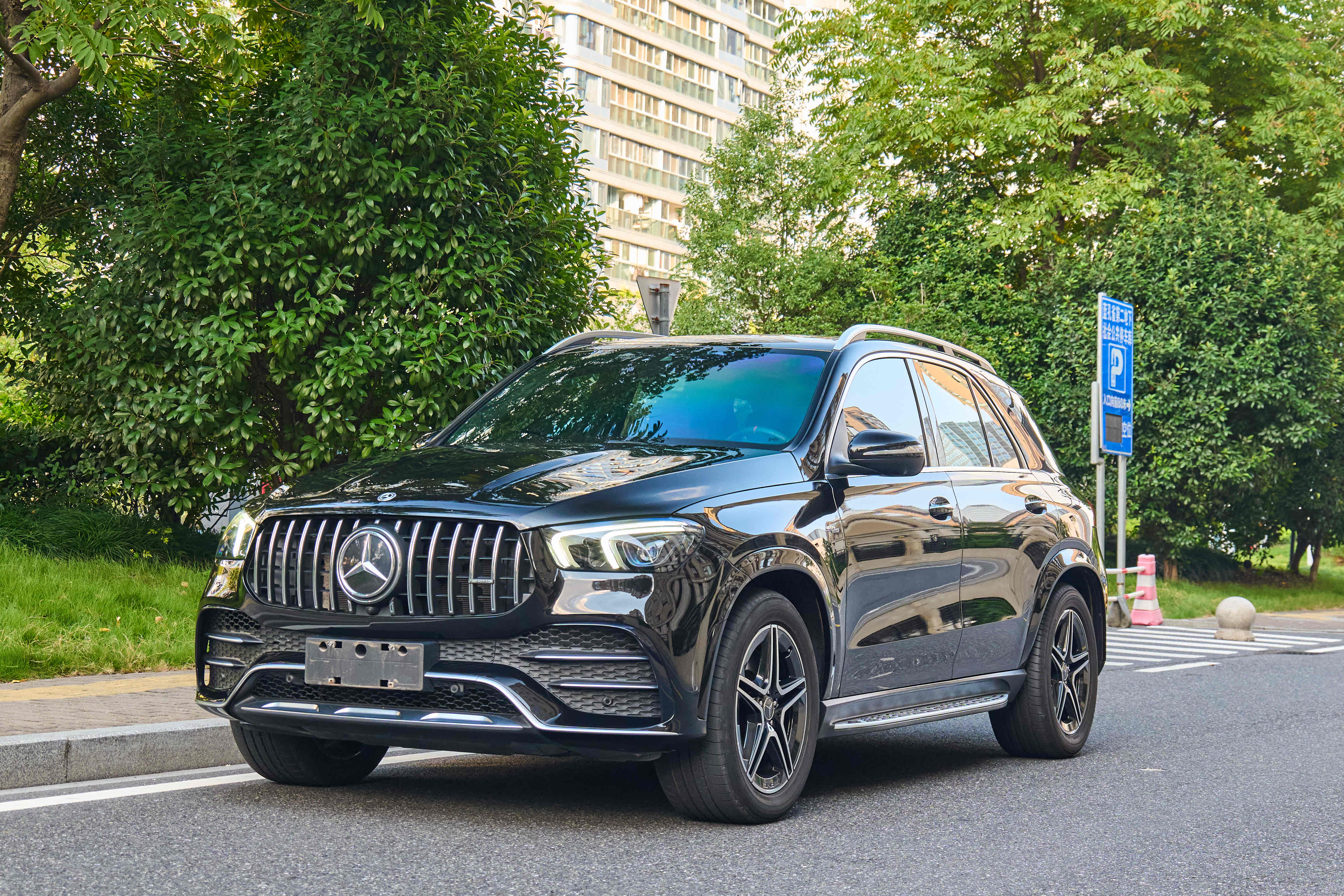 Mercedes-Benz GLE AMG 2021 car image 