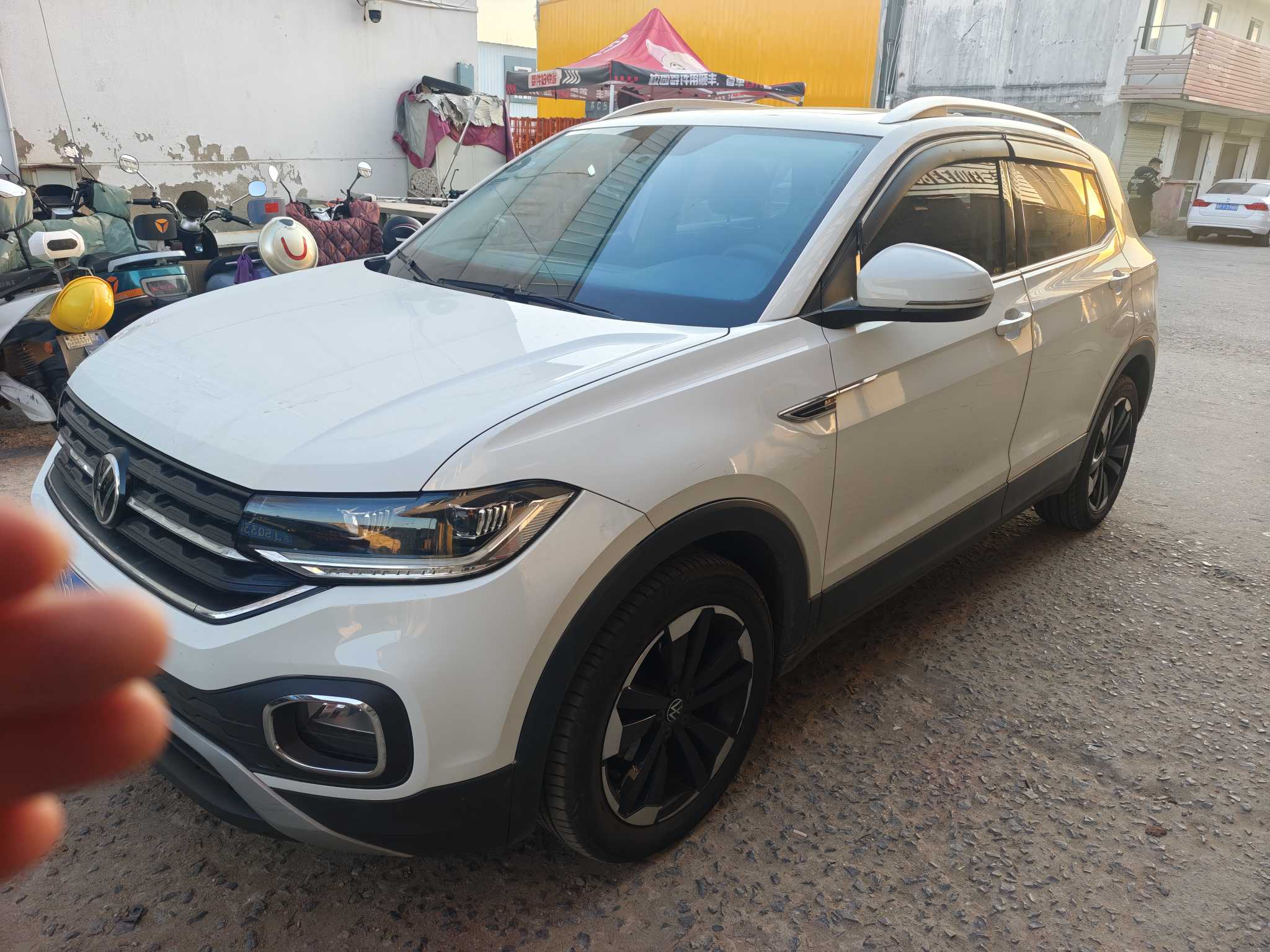 Volkswagen Tacqua 2020 car image 