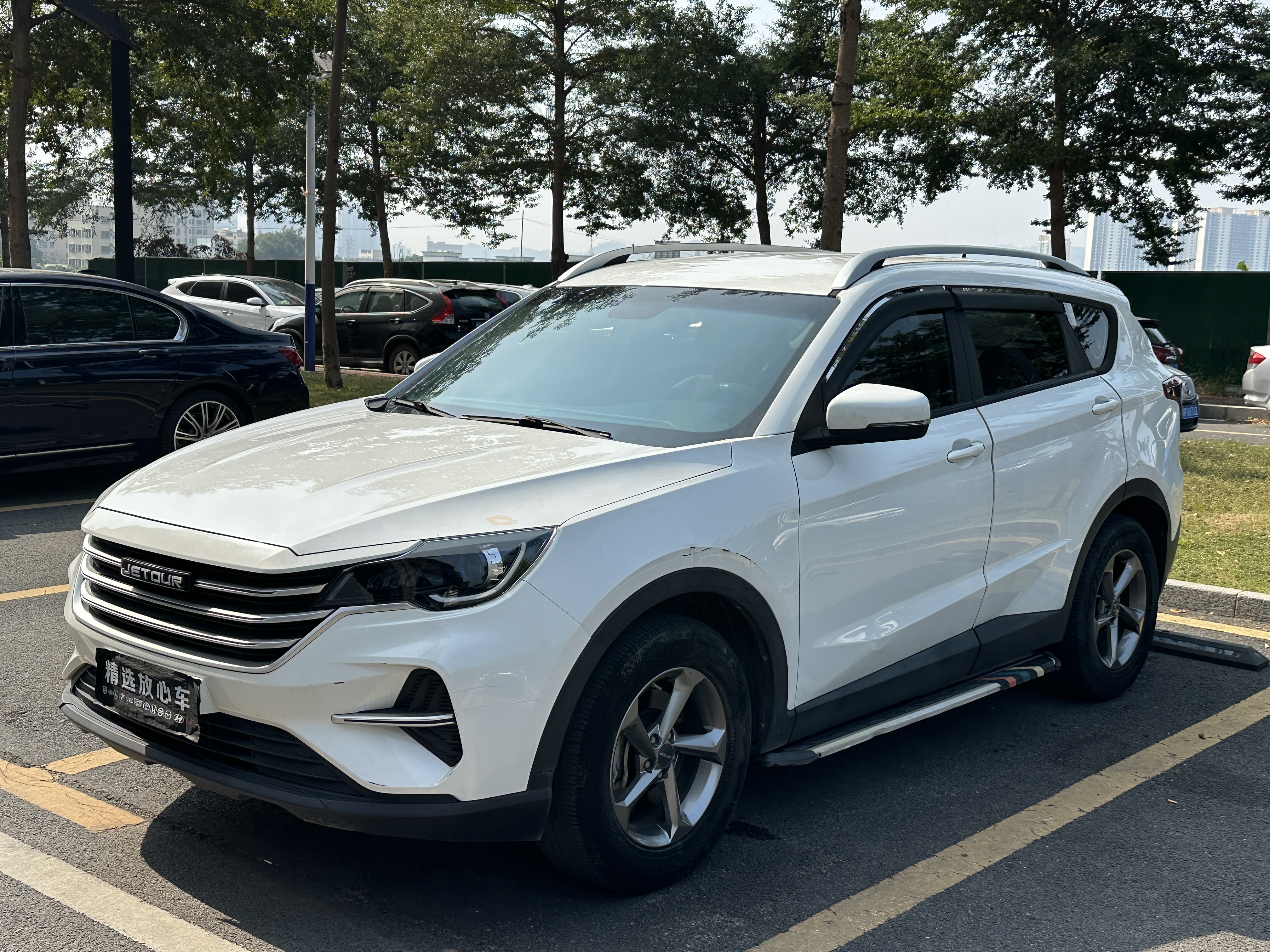 X70M 2020 X70M 2020 car image