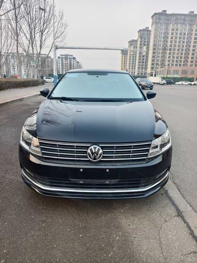 Volkswagen 2018 car image 