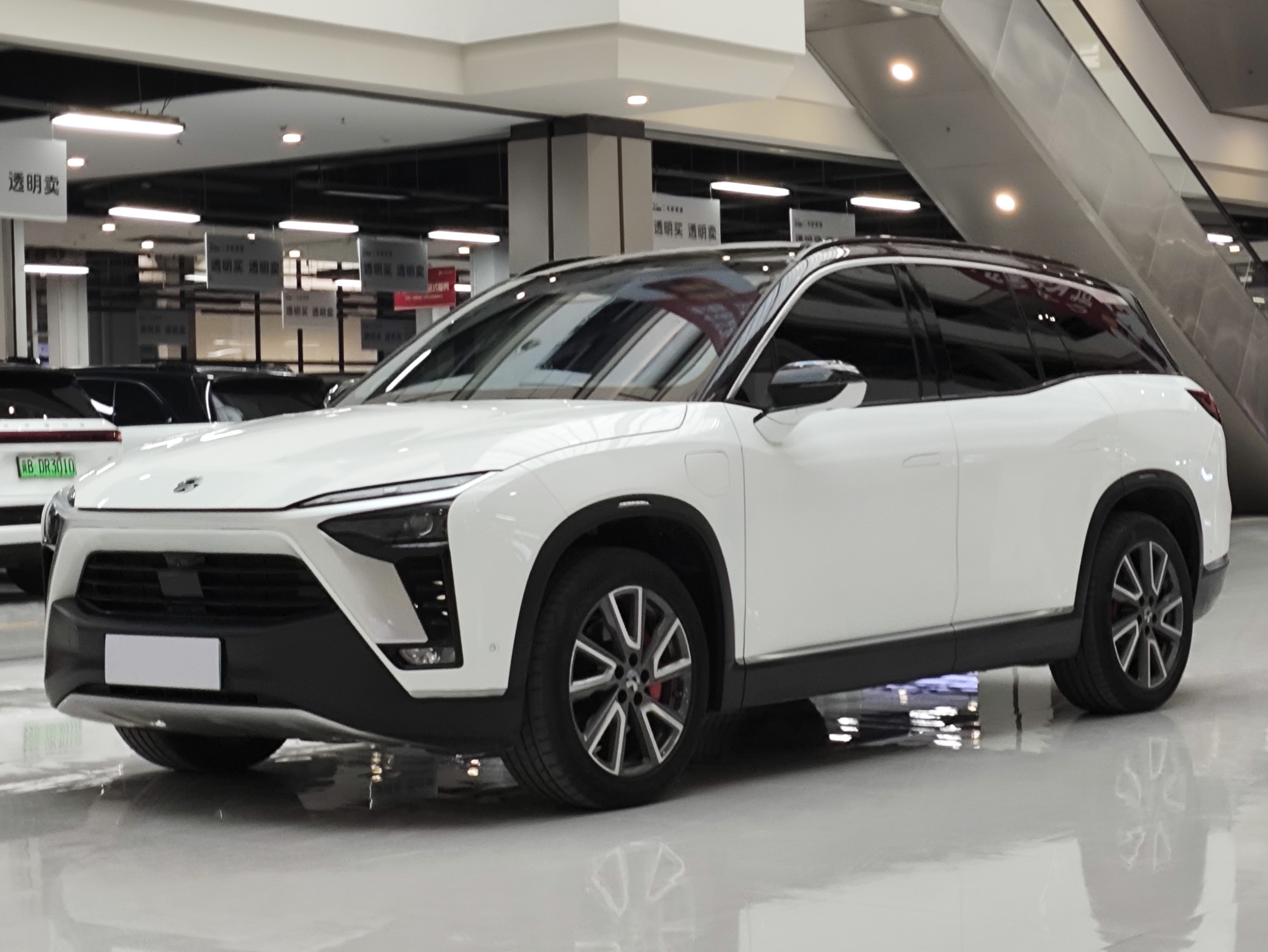 NIO ES8 2022 汽车图片 