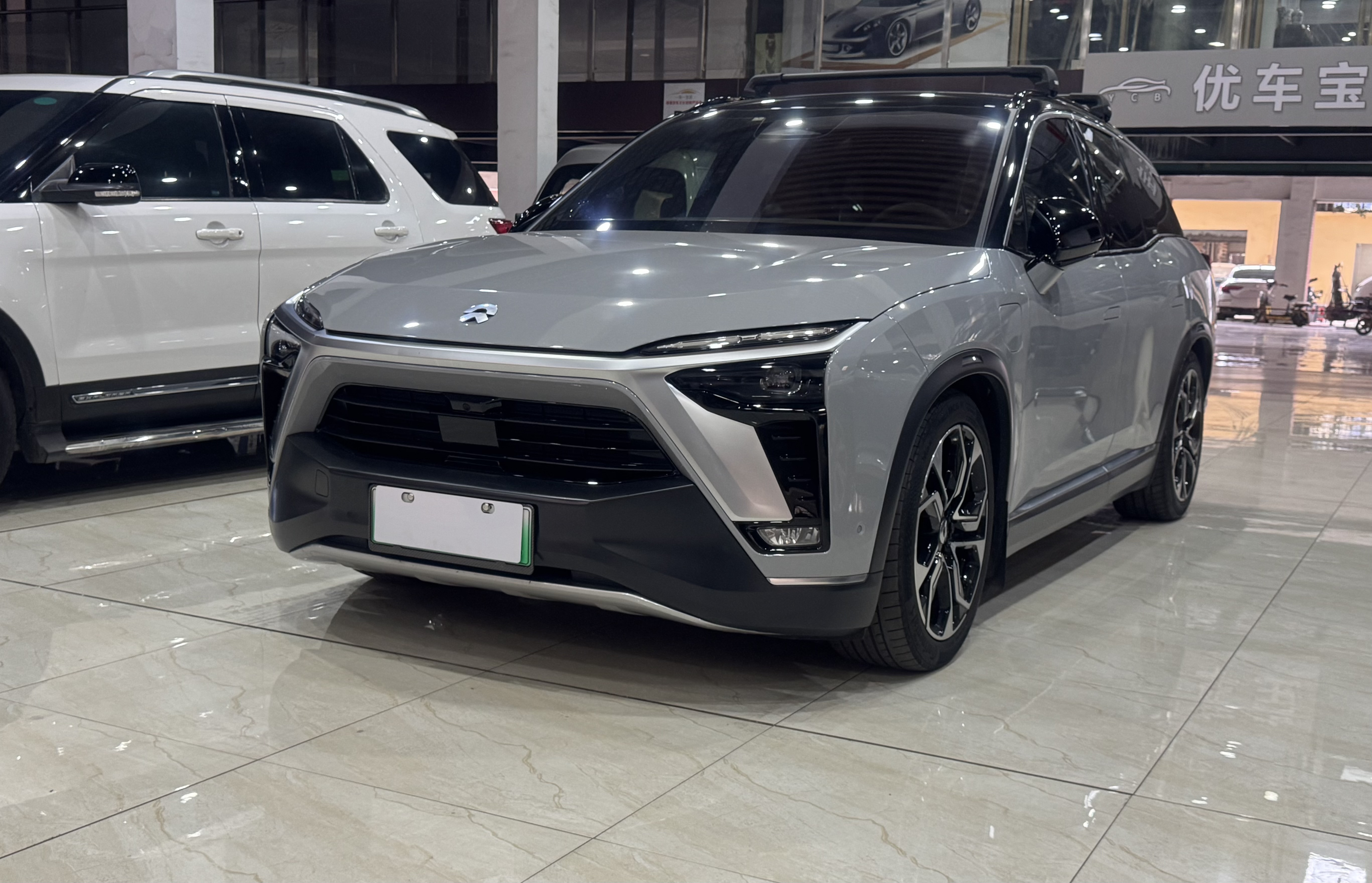 NIO ES8 2021 car image 