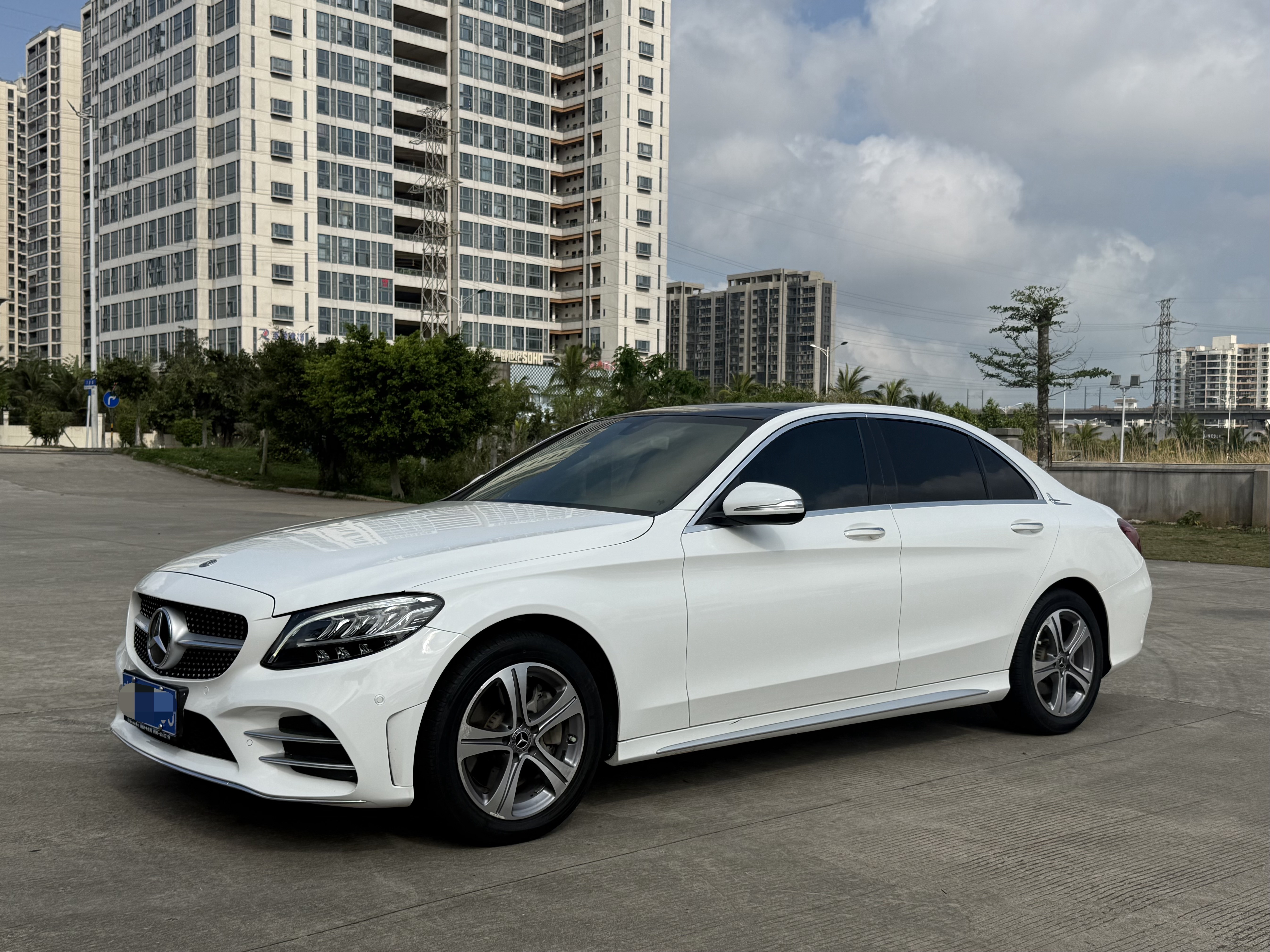 Mercedes-Benz C Class 2020 car image 