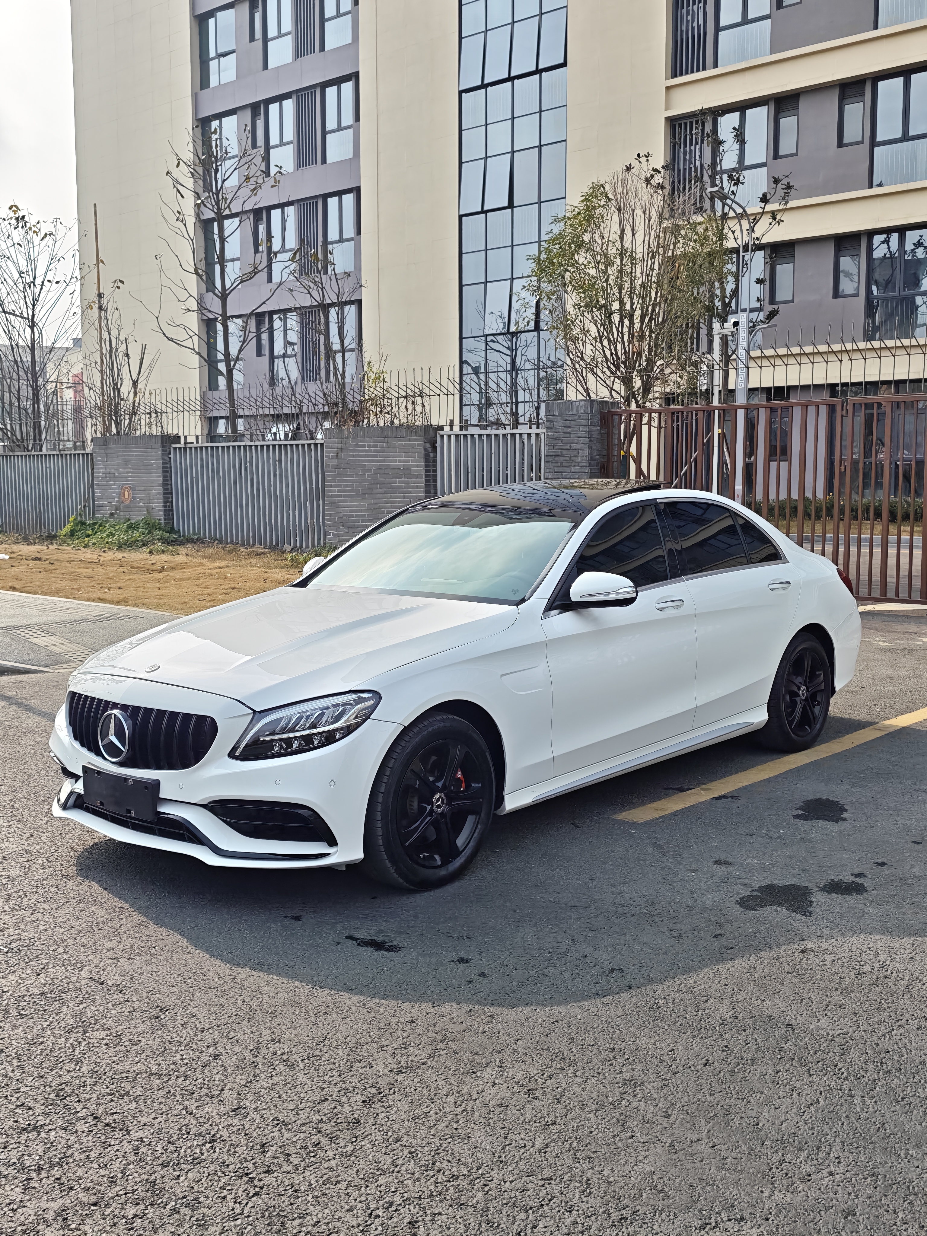 Mercedes-Benz C Class 2020 car image 