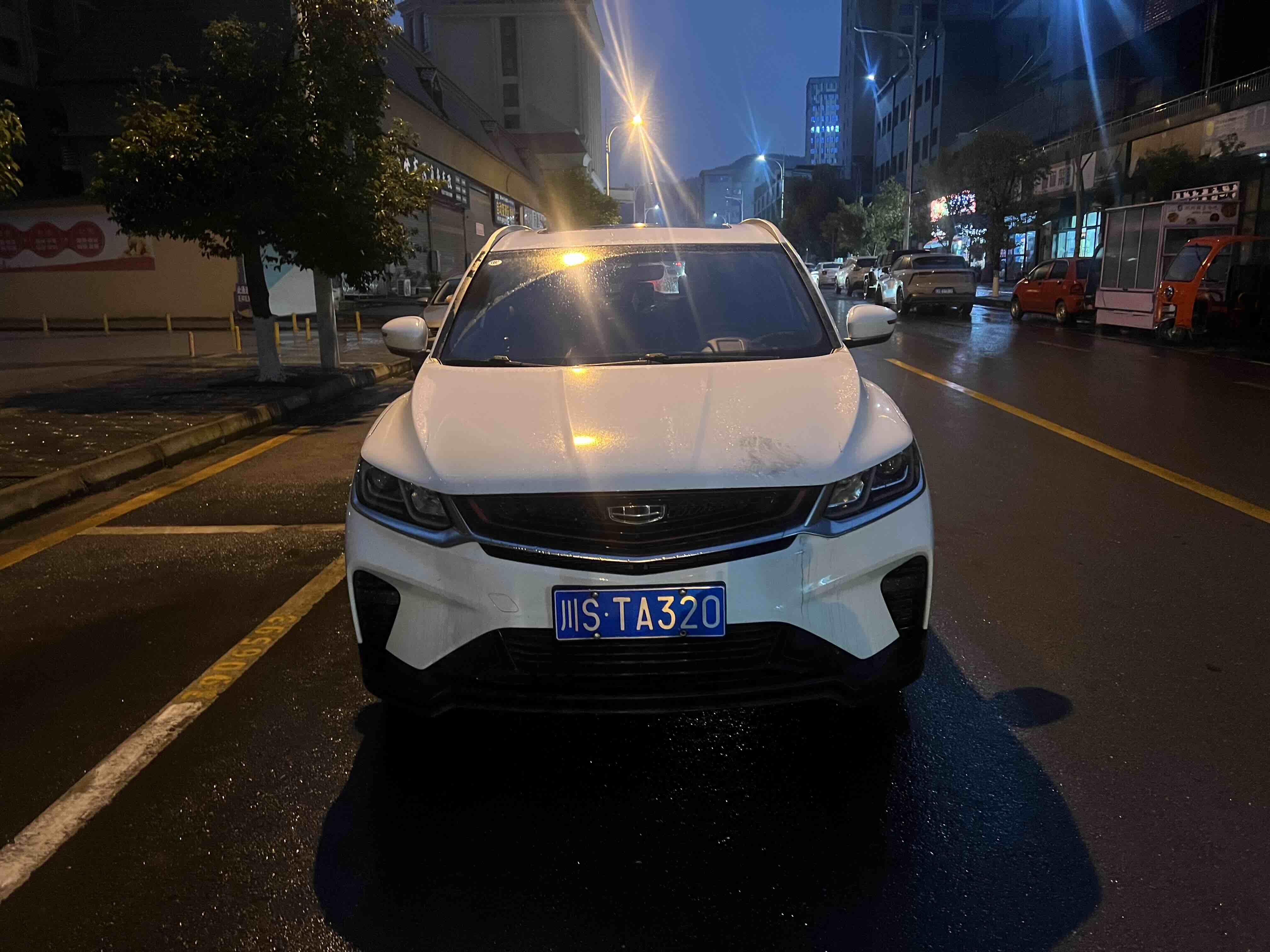 GEELY Coolray 2021 car image 