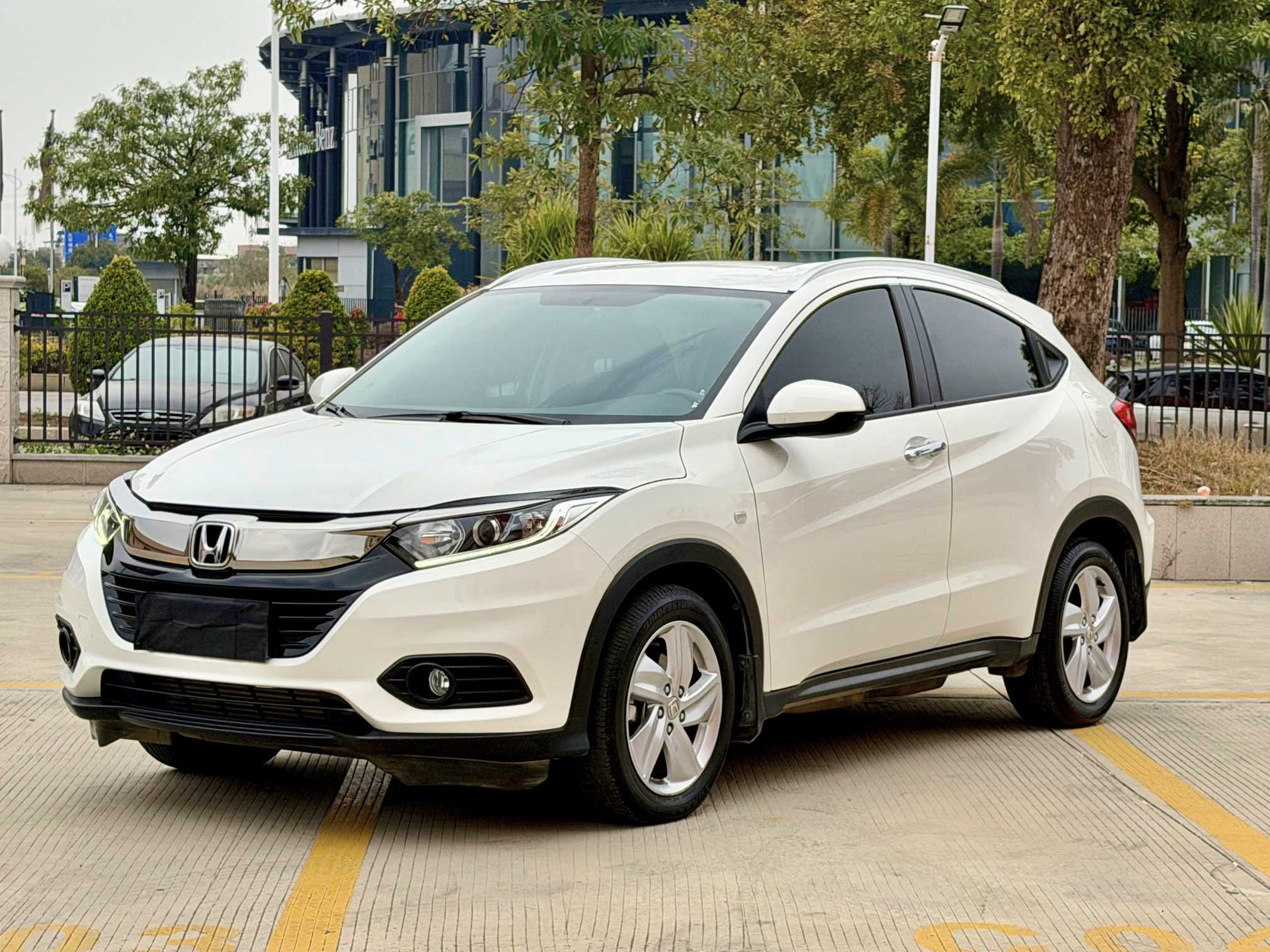 Honda VEZEL 2022 car image 