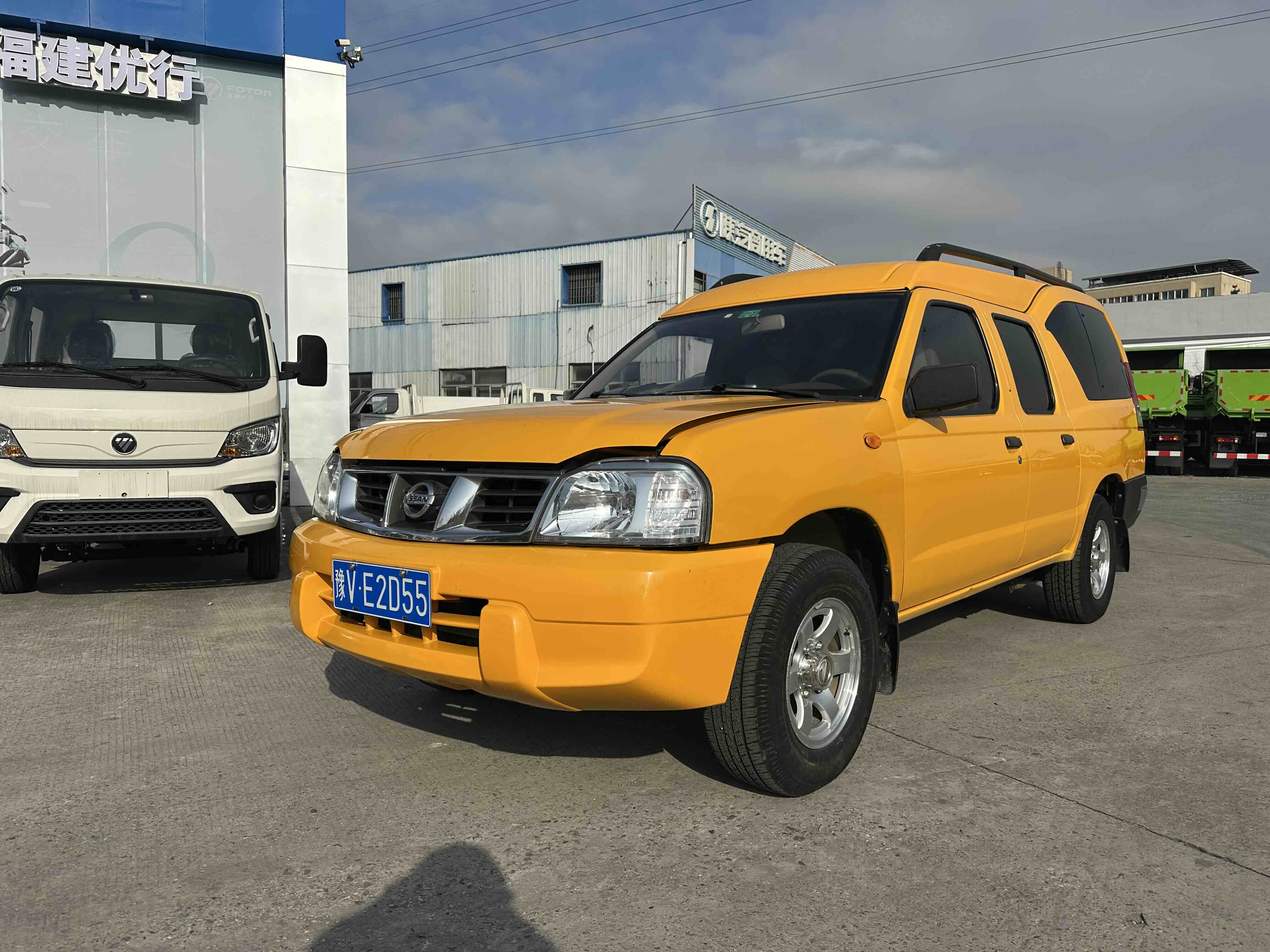 Nissan ZN Van 2015 汽车图片 