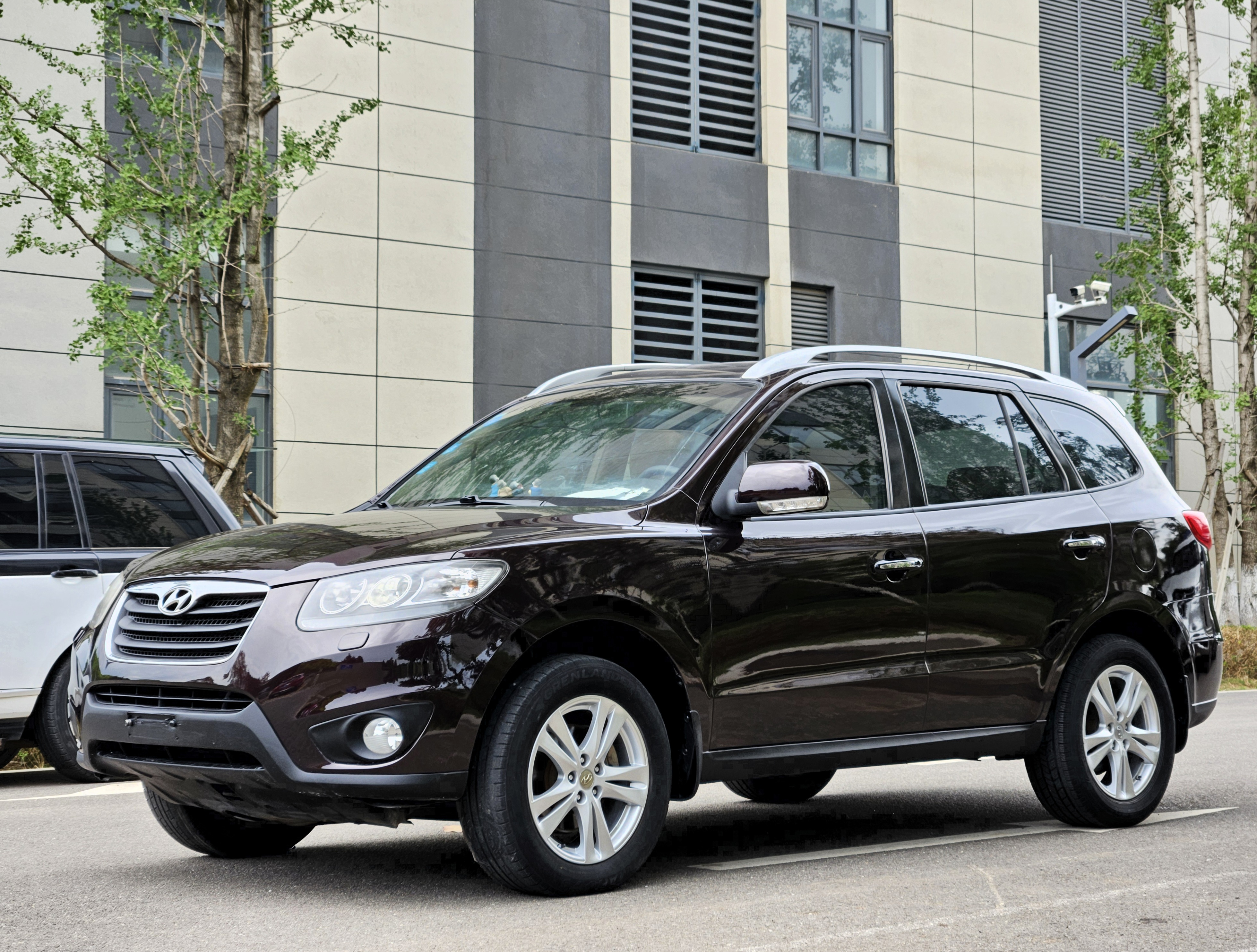 Hyundai Santa Fe Classic 2010 car image 