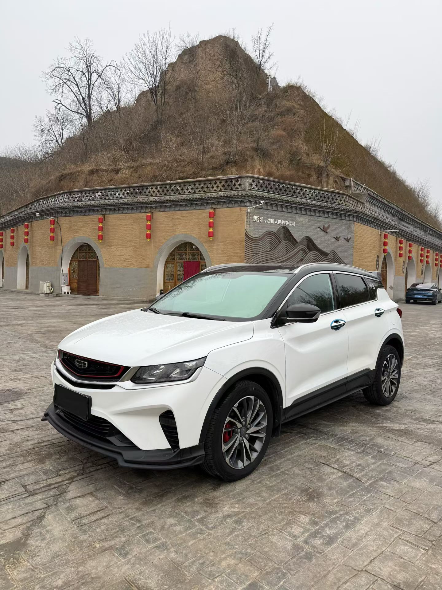 GEELY Coolray 2021 car image 