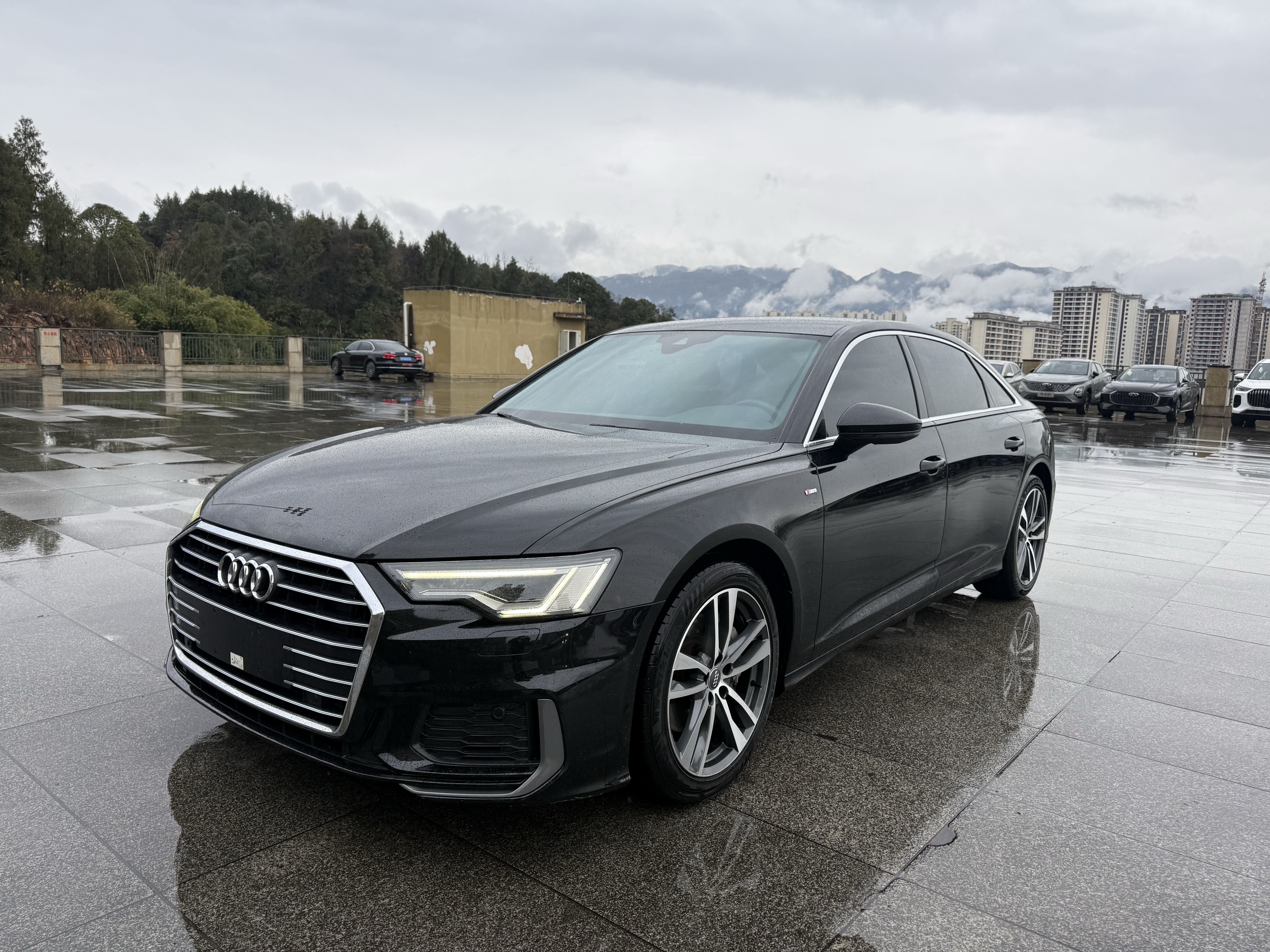 Audi A6L 2020 Audi A6L 2020 car image