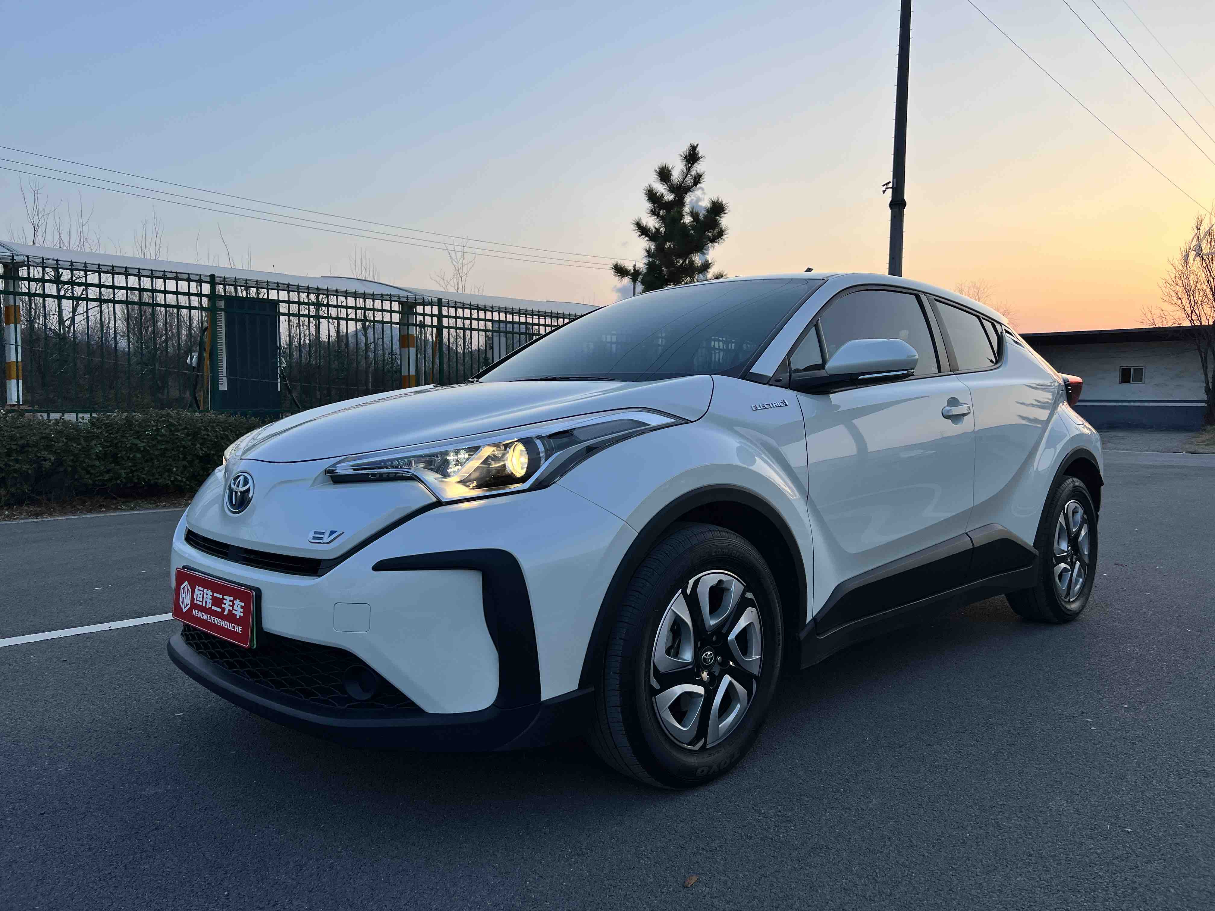 Toyota C-HR EV 2021 imagem de carro 