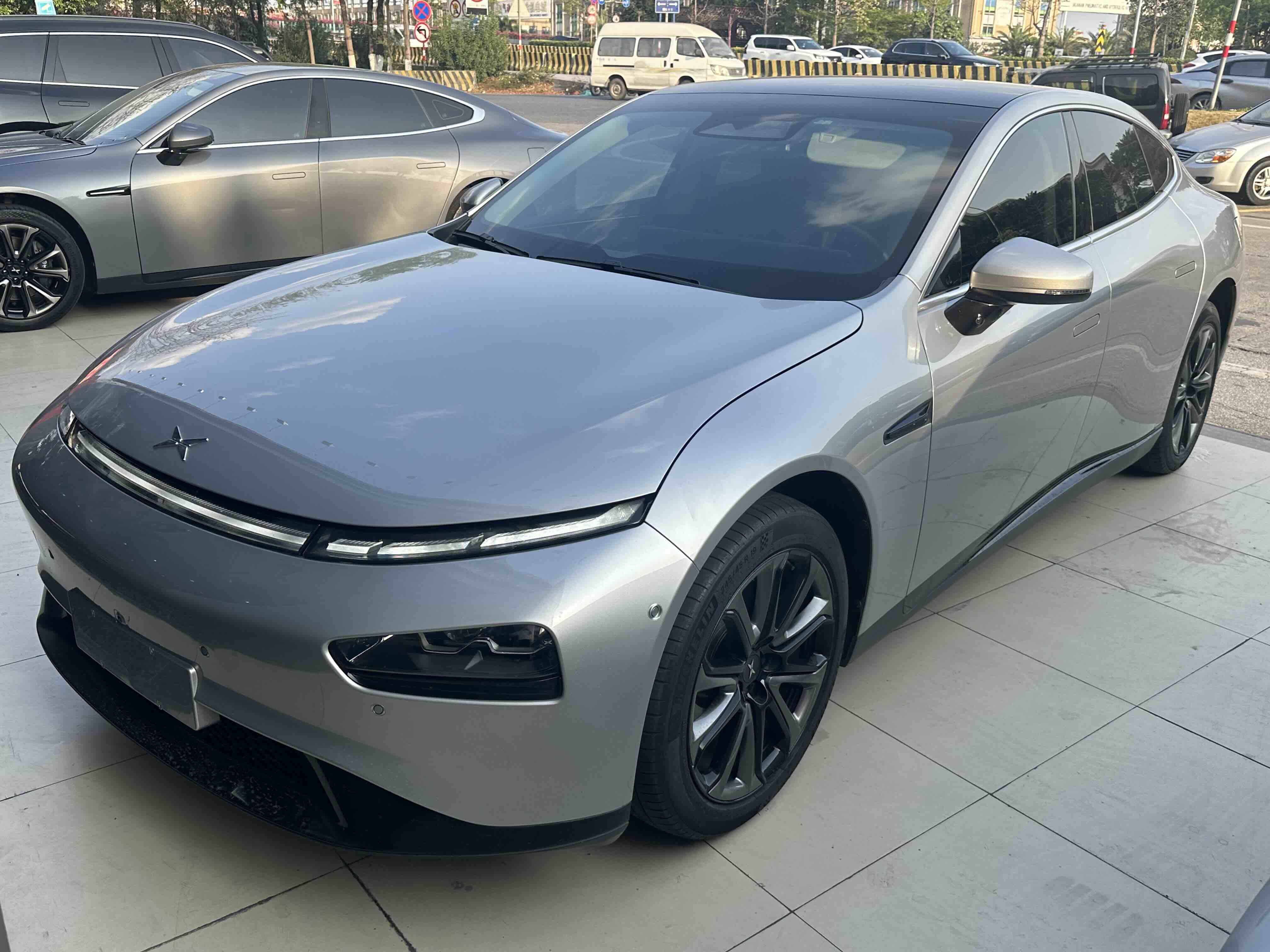 Xpeng P7 2021 汽车图片 