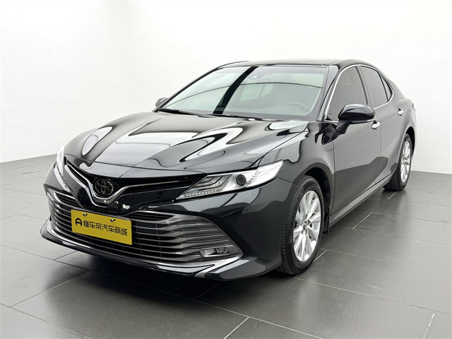 Toyota Camry 2021 汽车图片 