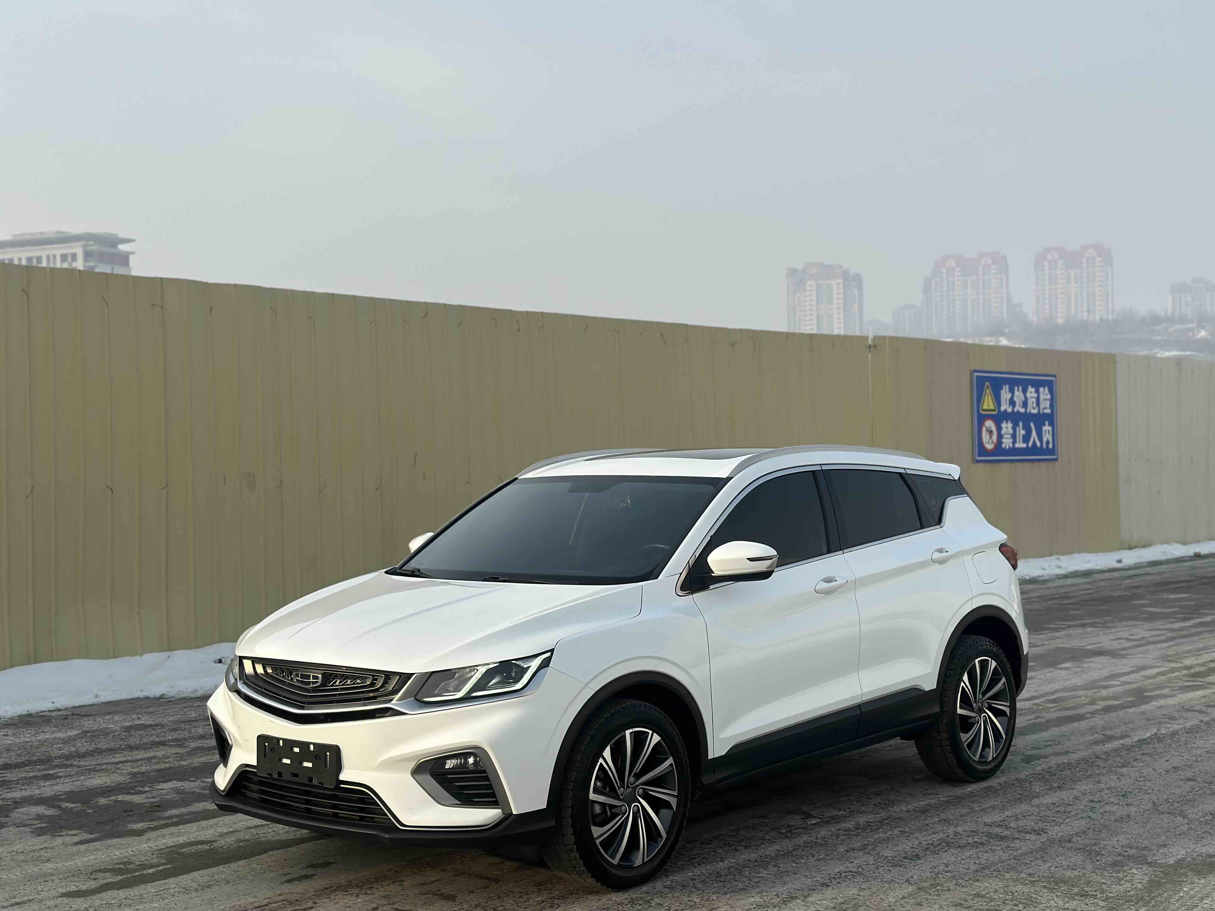 GEELY Coolray 2019 GEELY Coolray 2019 car image